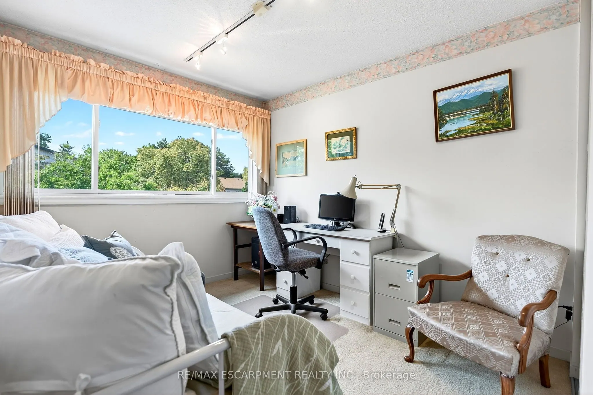 1552 Kerns Road, #4