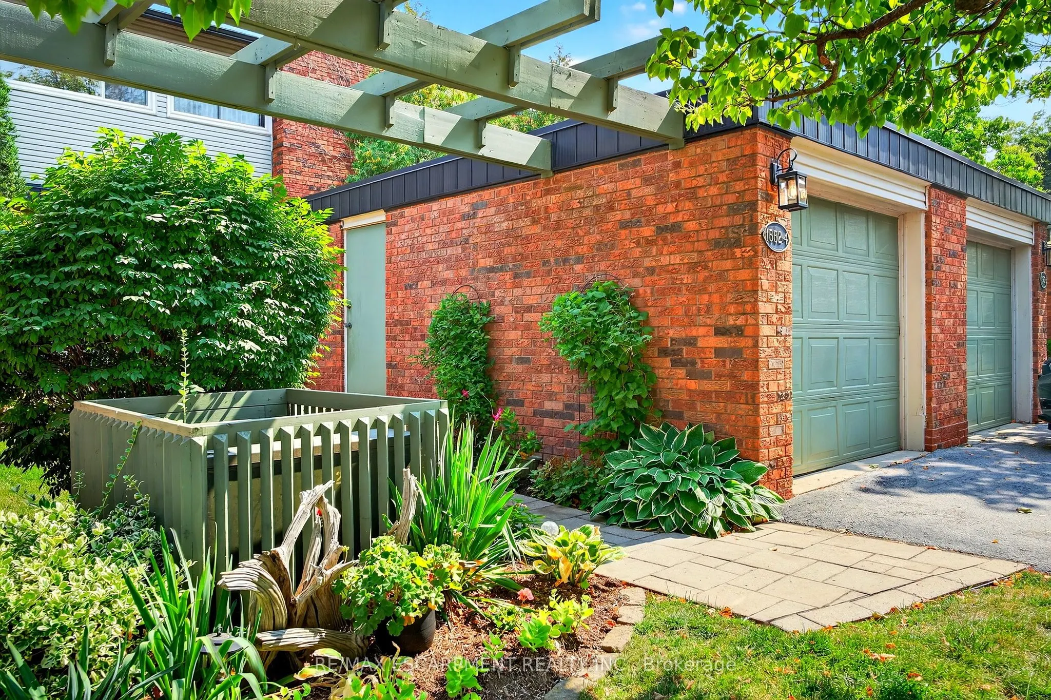 1552 Kerns Road, #4