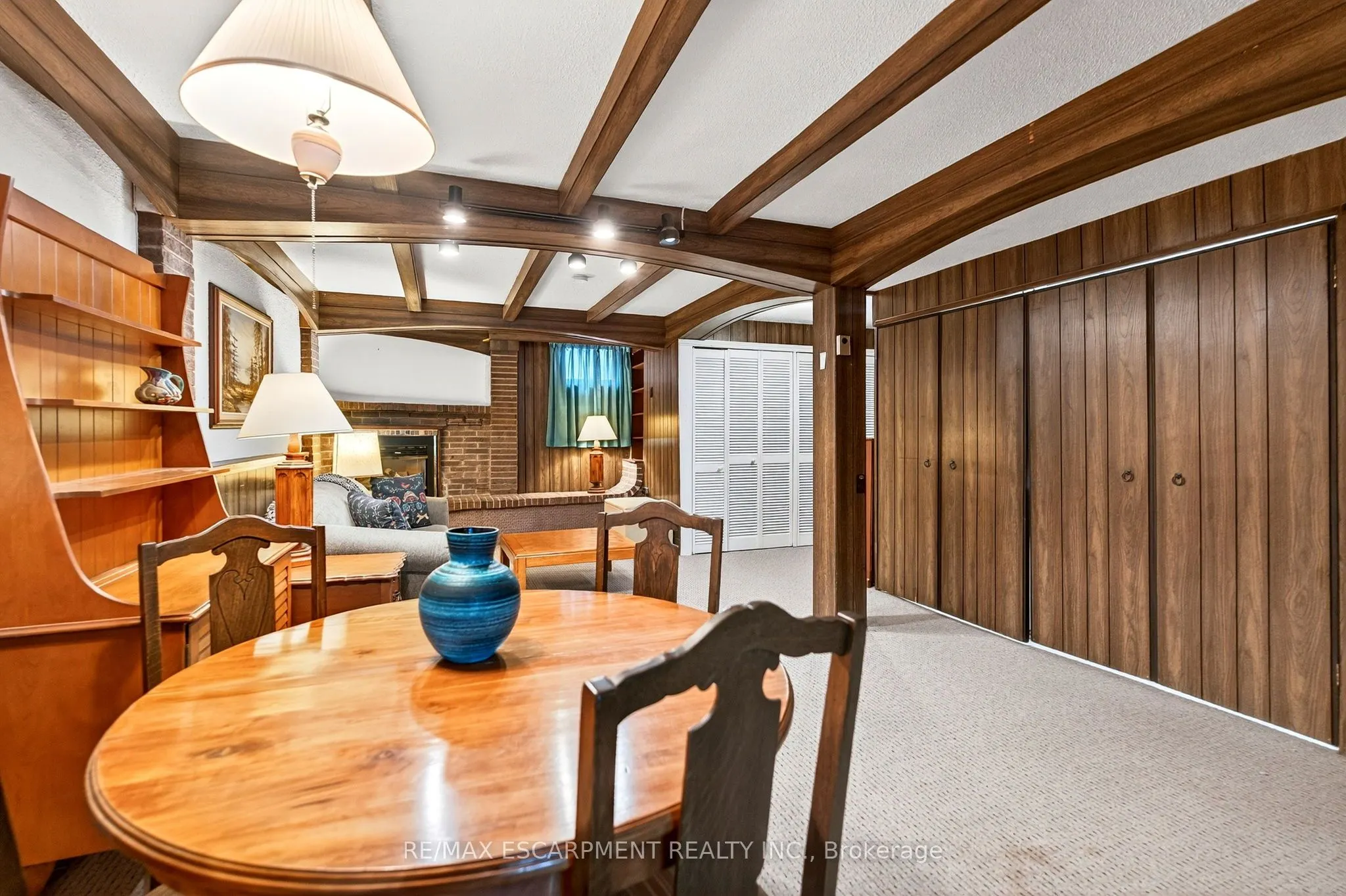 1552 Kerns Road, #4