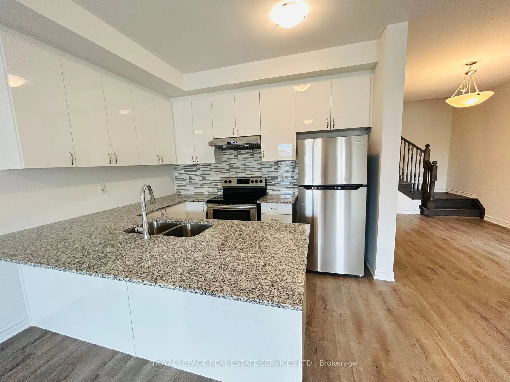 1577 Moira Crescent