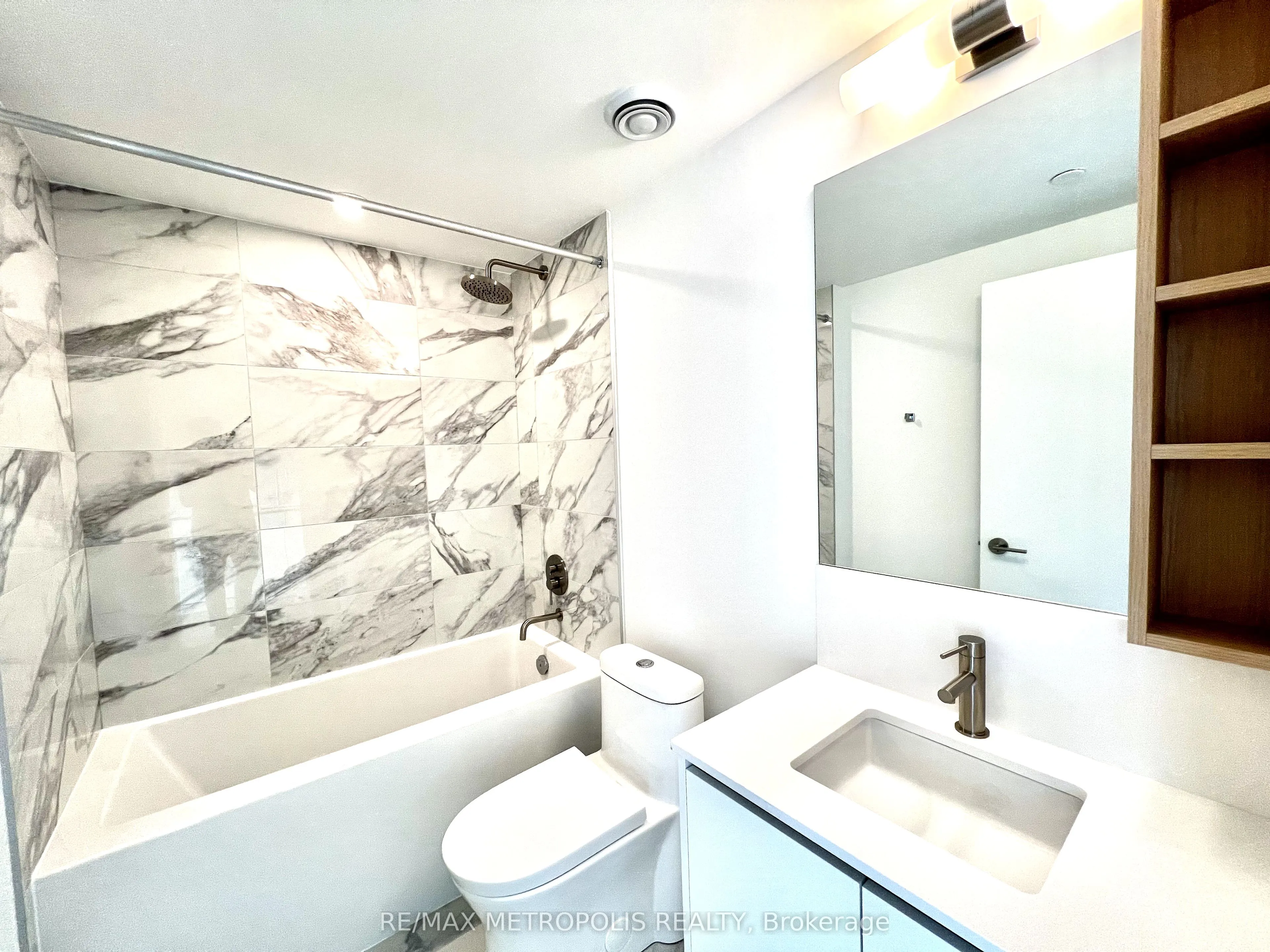 1100 Sheppard Avenue W, #118