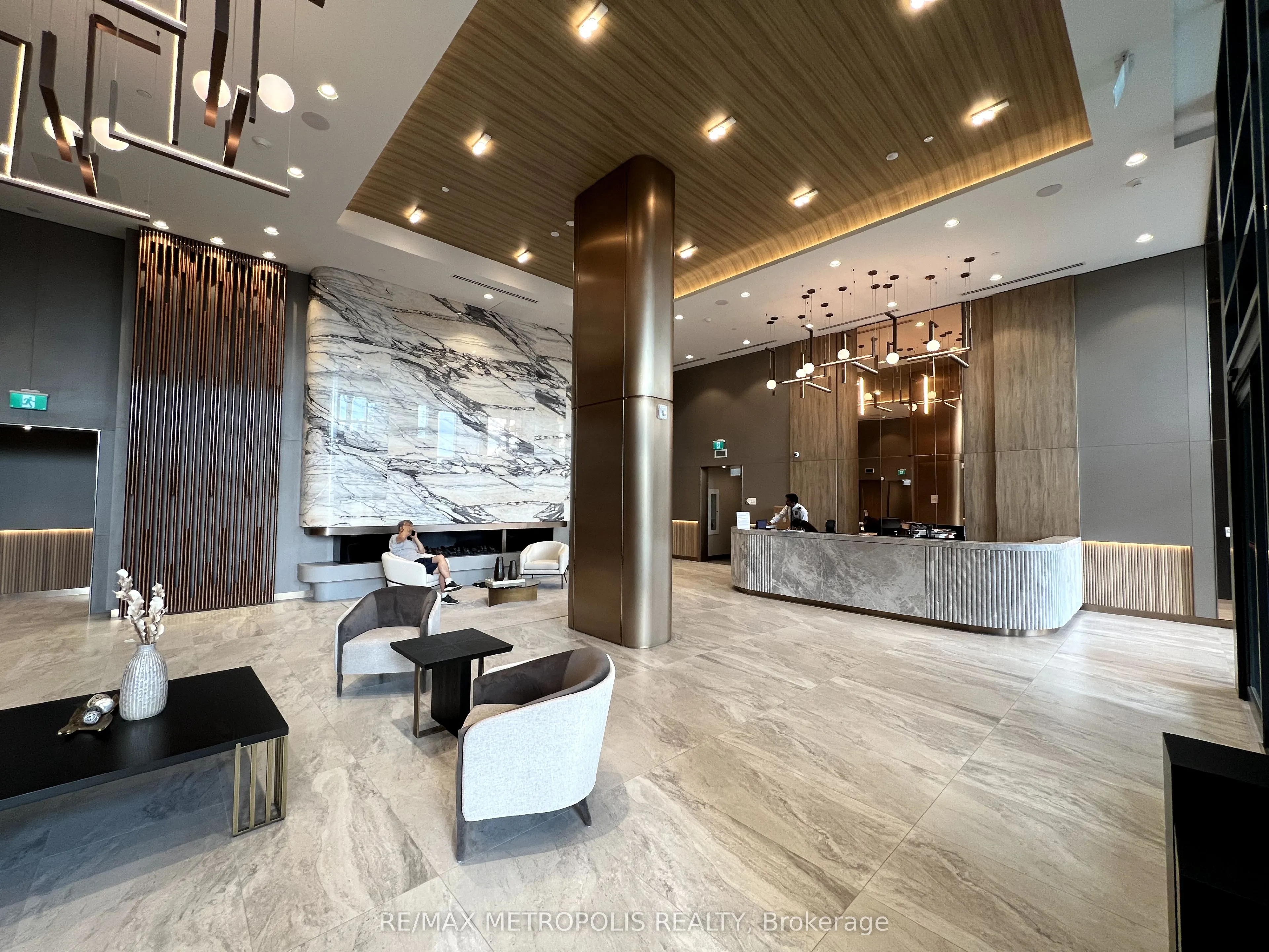 1100 Sheppard Avenue W, #118