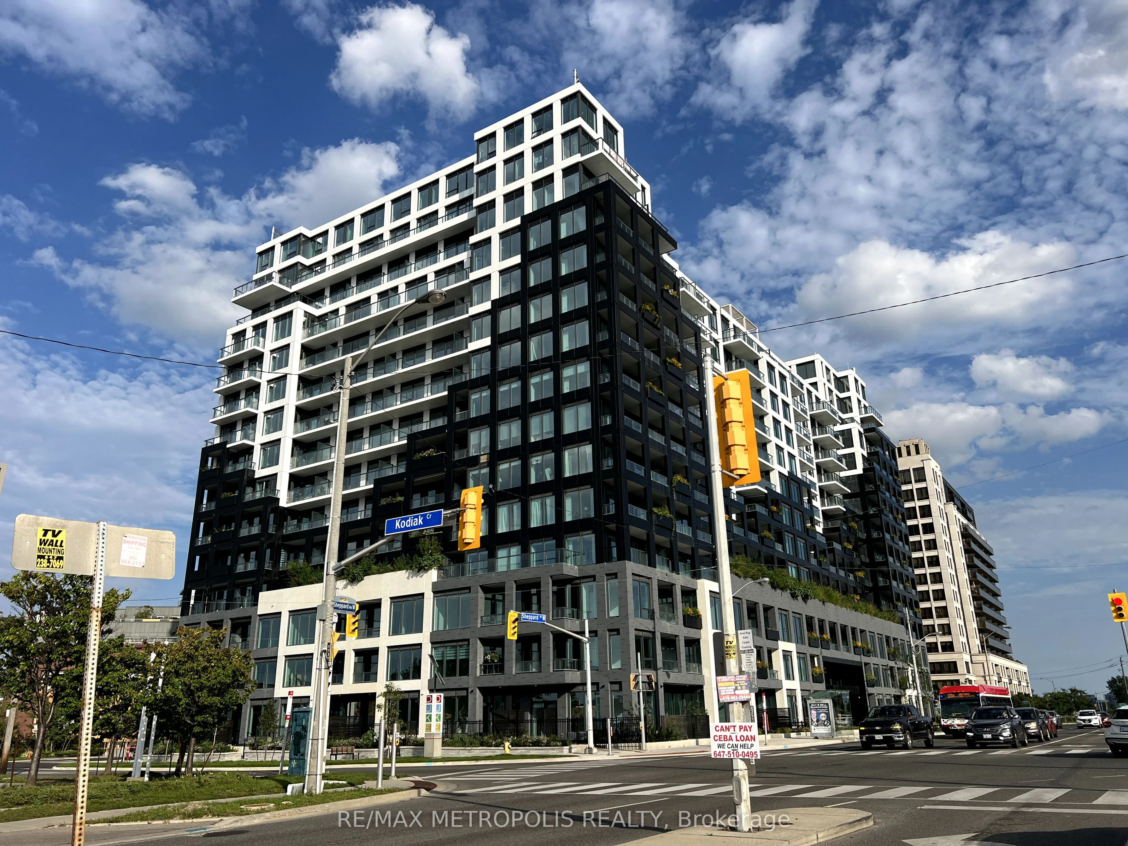 1100 Sheppard Avenue W, #118
