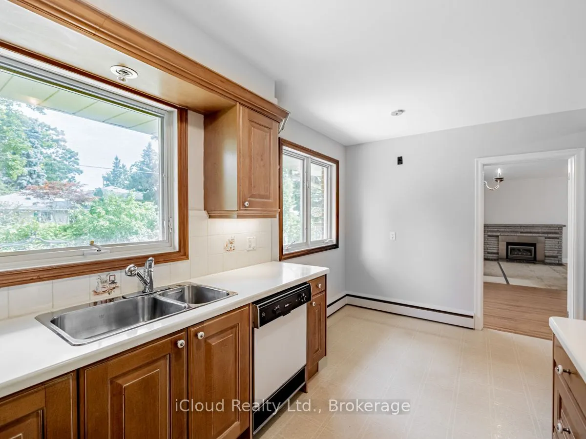 3525 Enniskillen Circle