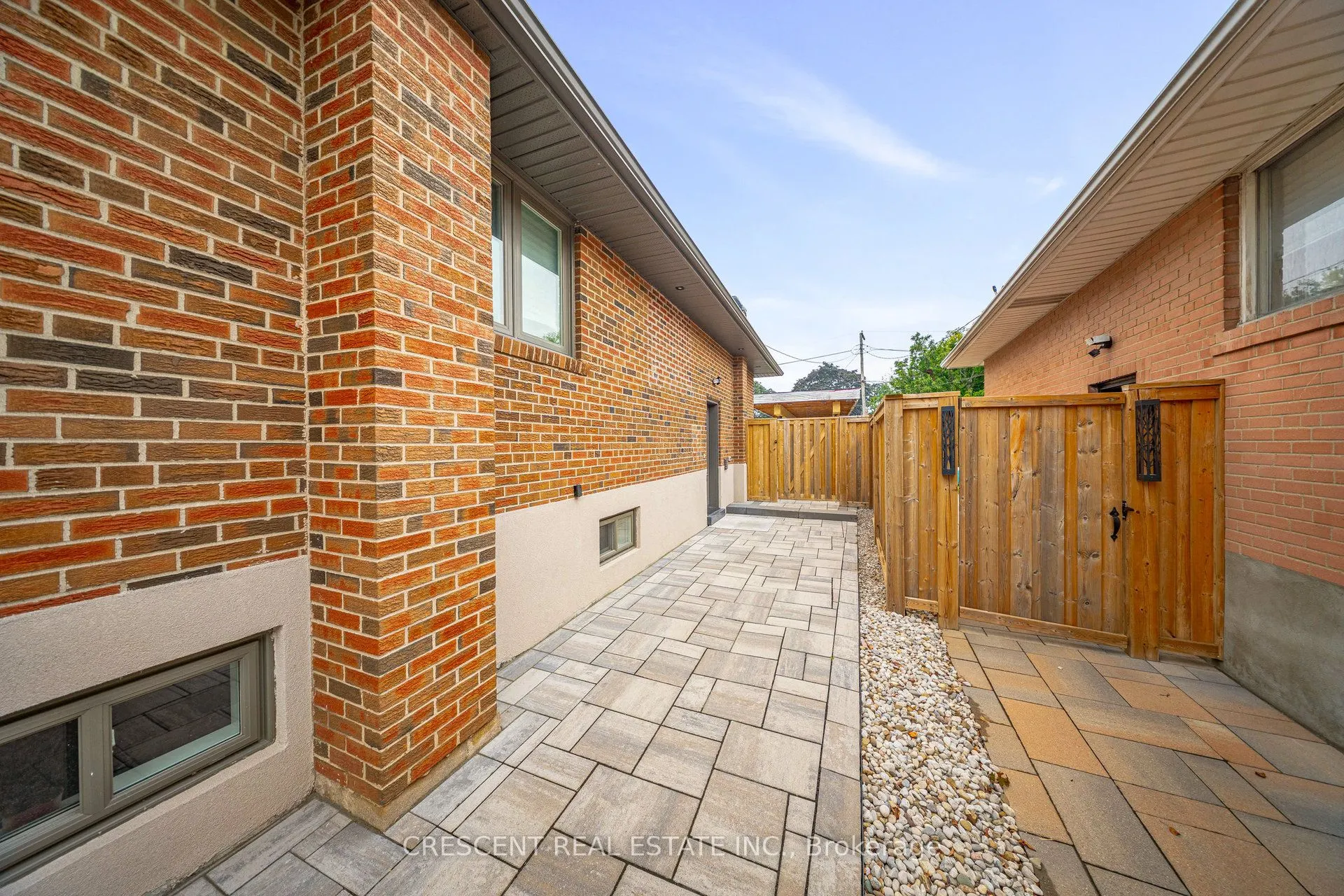 14 Brampton Road, #Basement