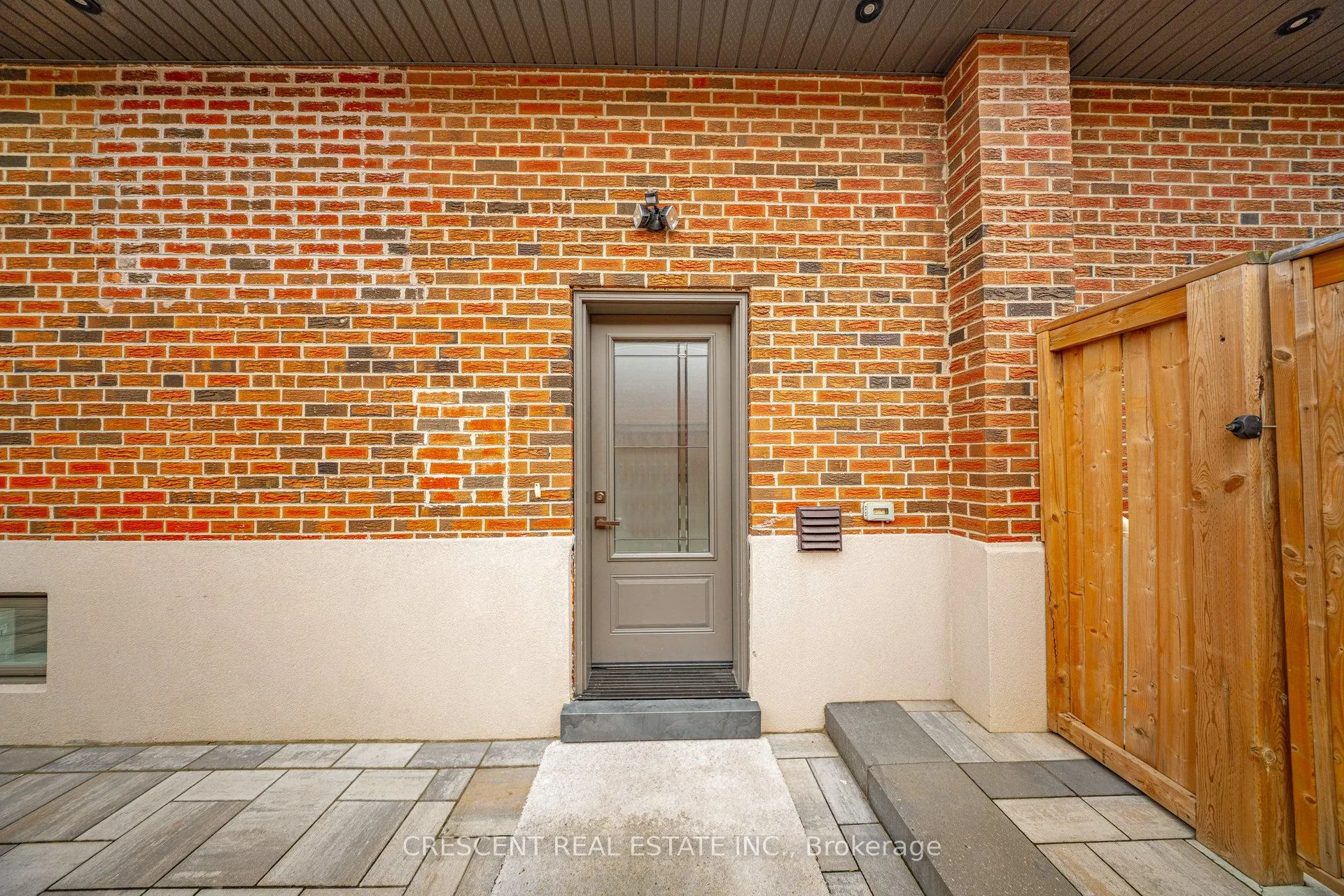 14 Brampton Road, #Basement