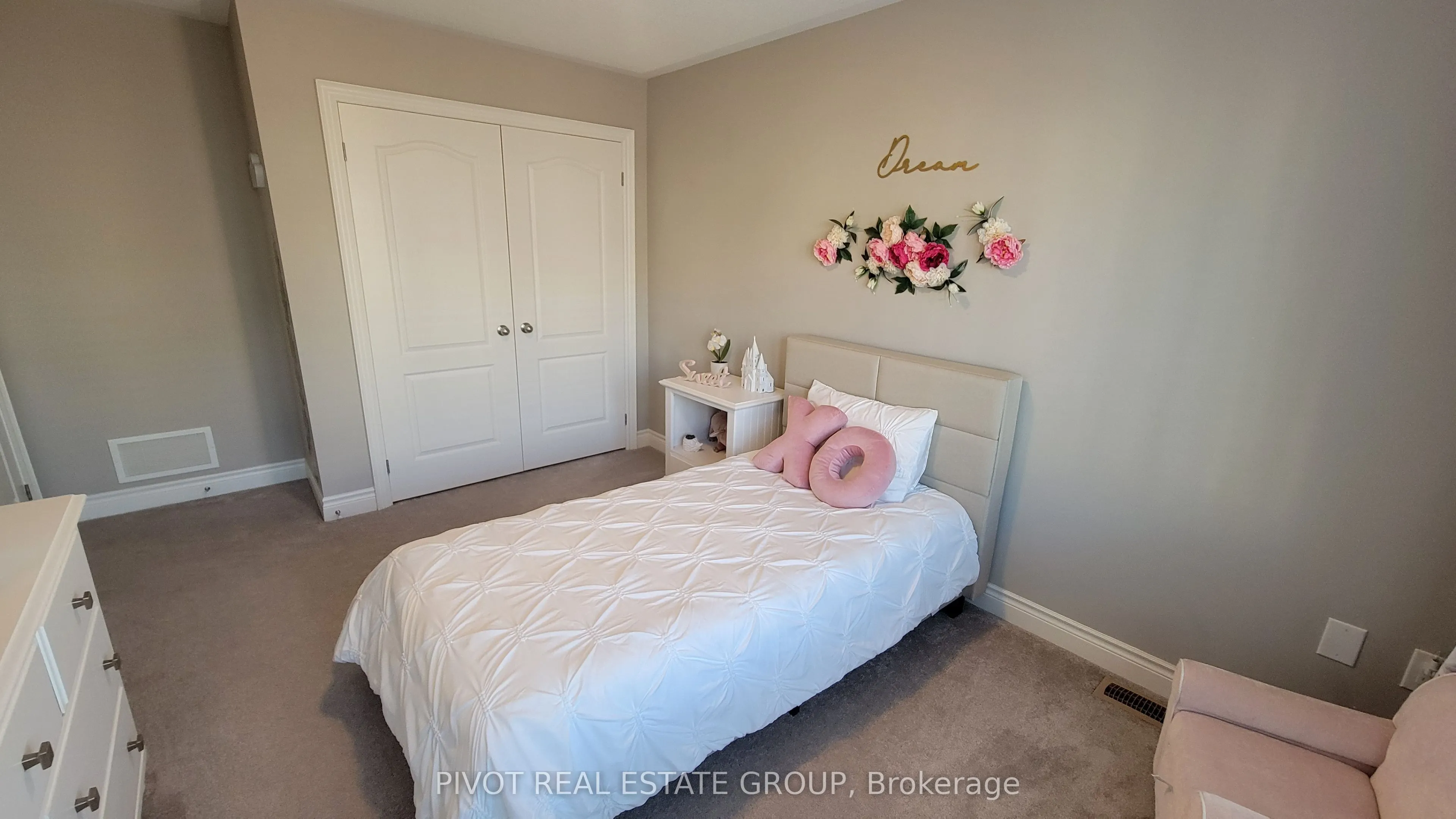 1292 Clarriage Court