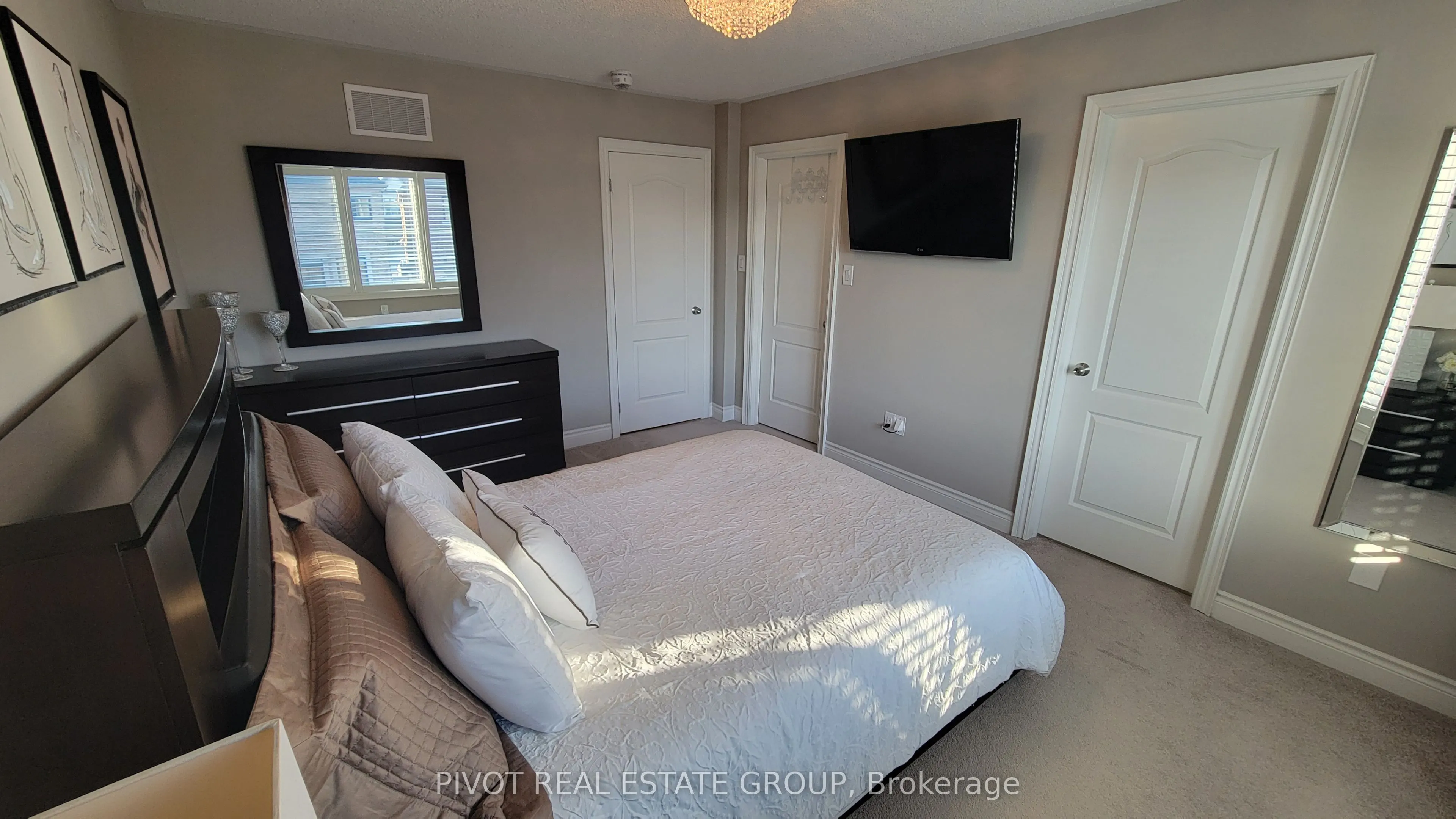 1292 Clarriage Court