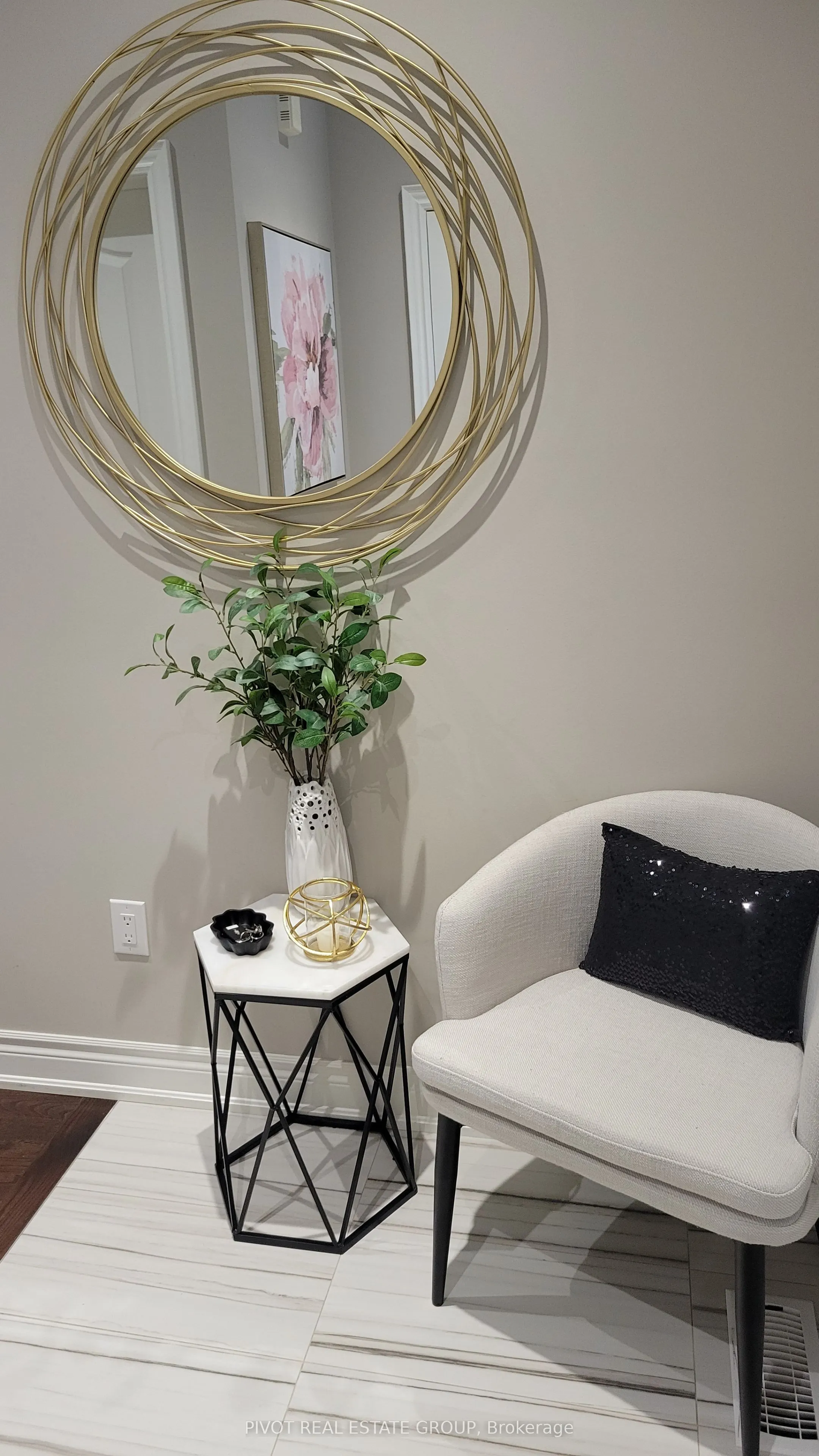 1292 Clarriage Court