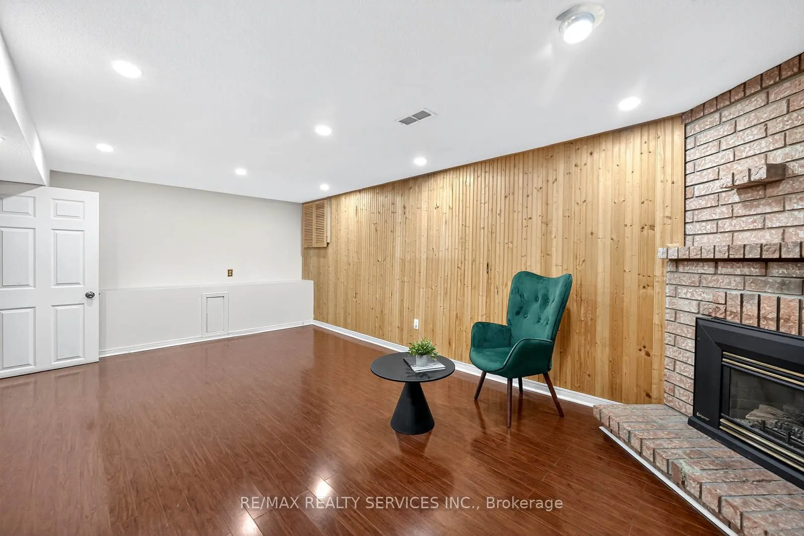 55 Mcgraw Avenue