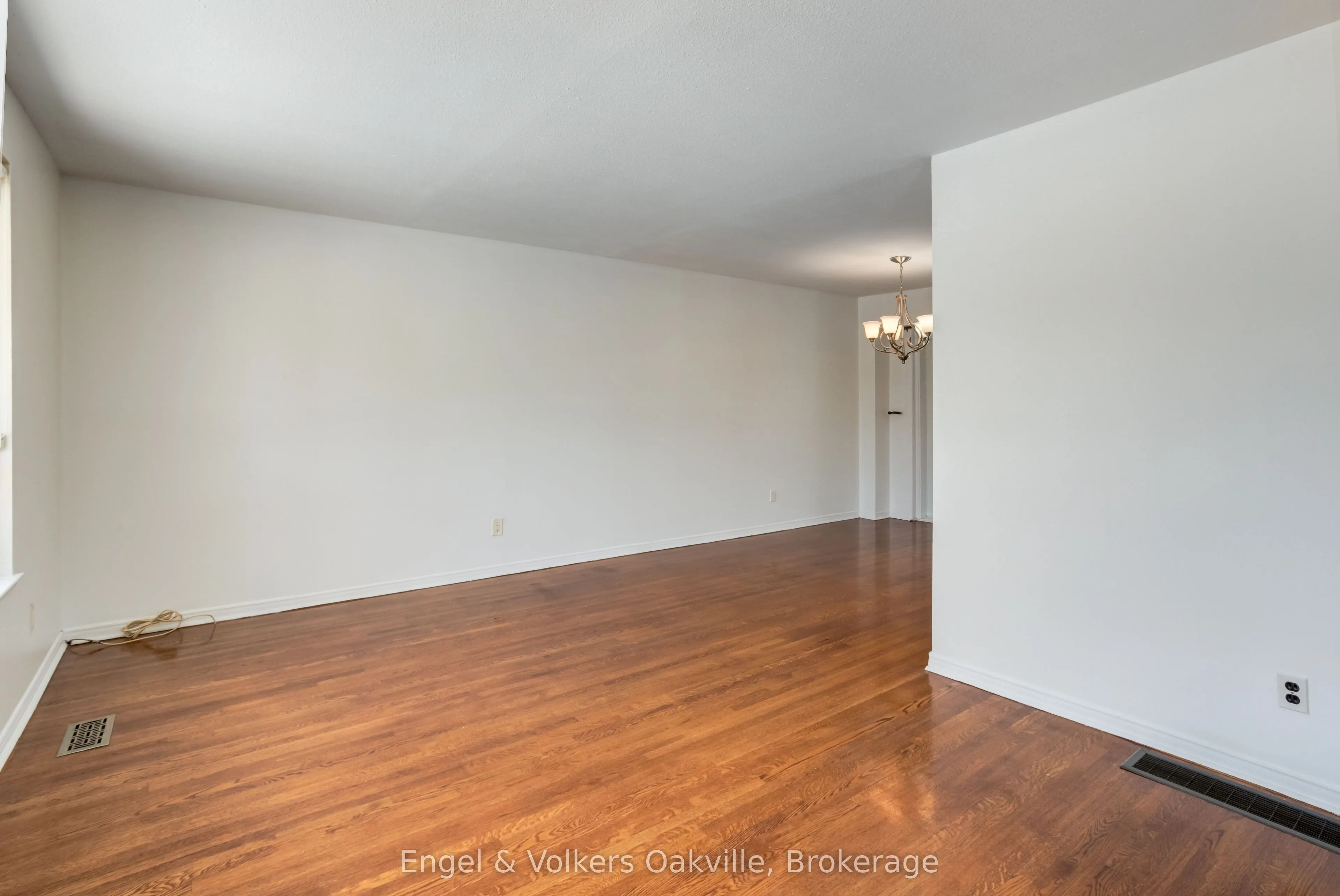 6 Monaco Court
