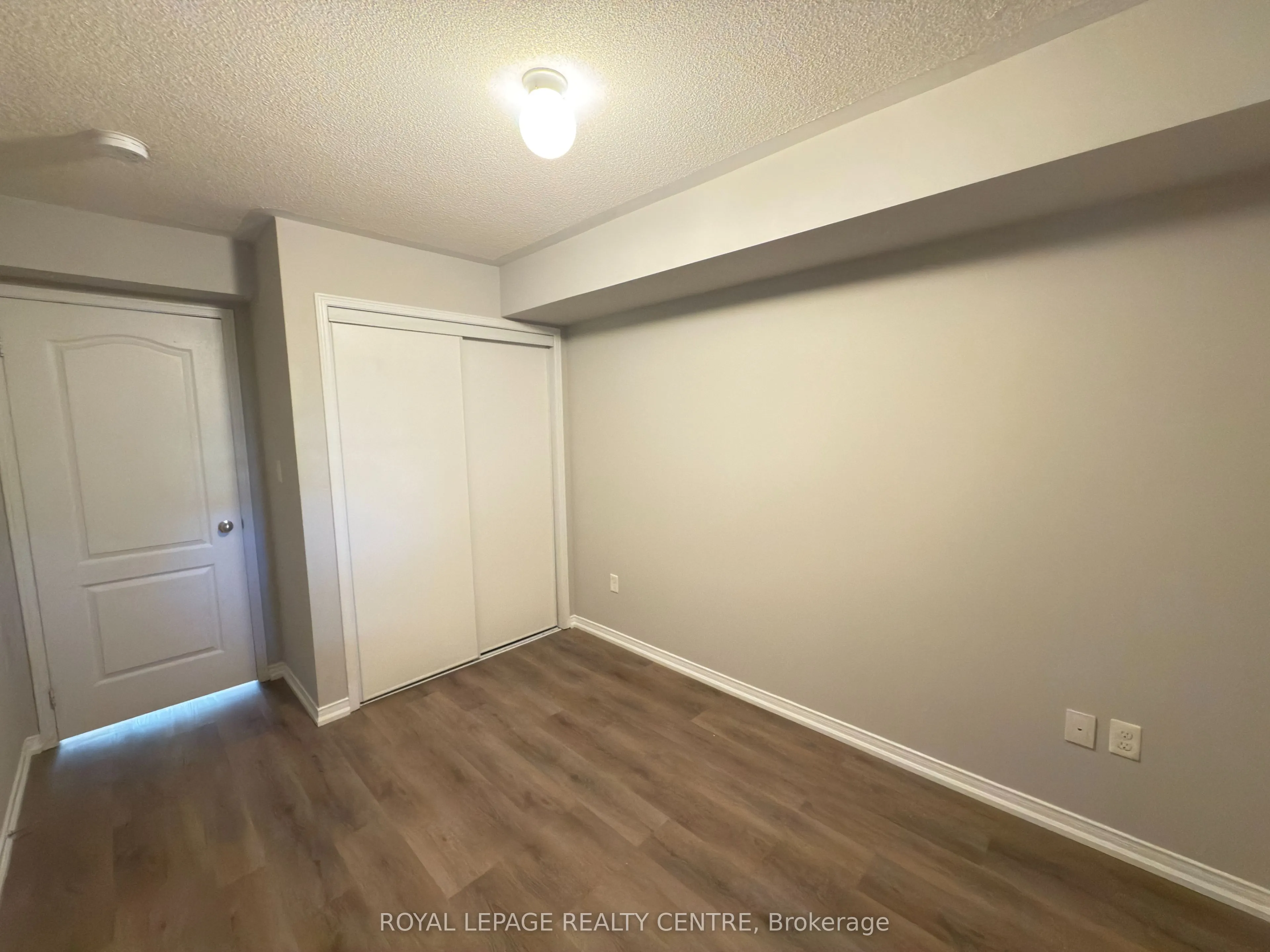 2472 Post Road, #19