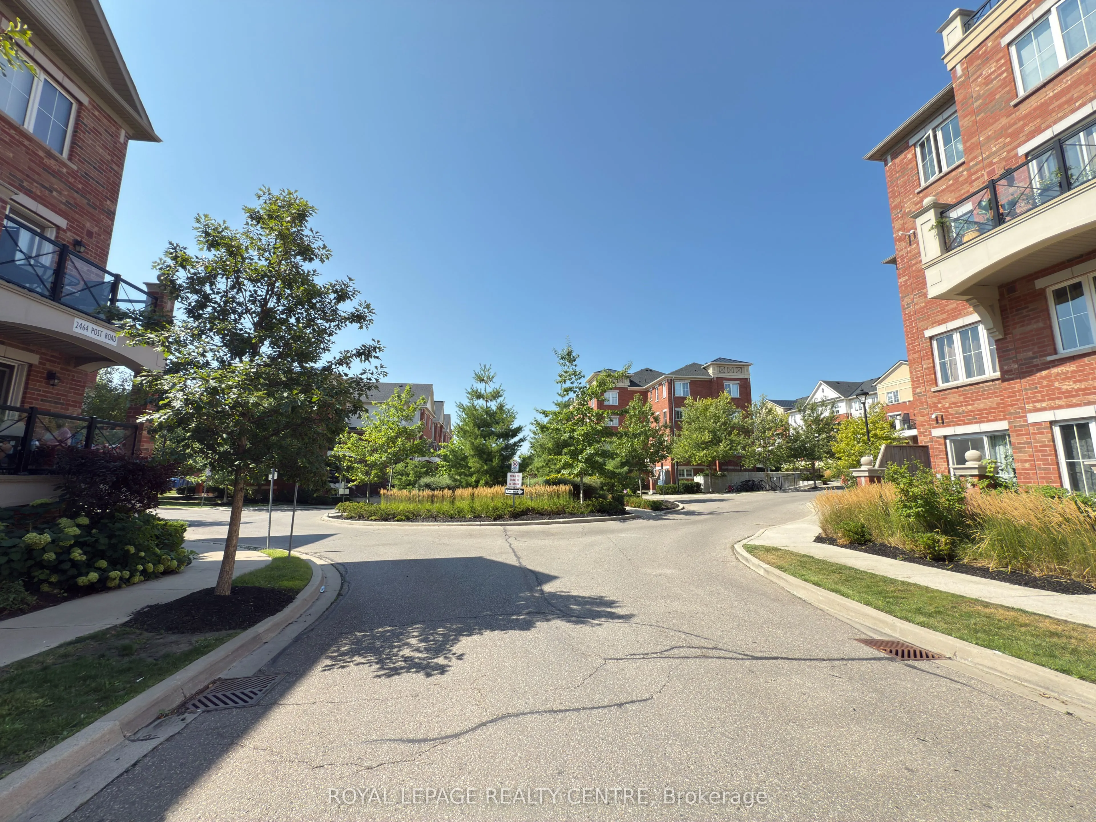 2472 Post Road, #19