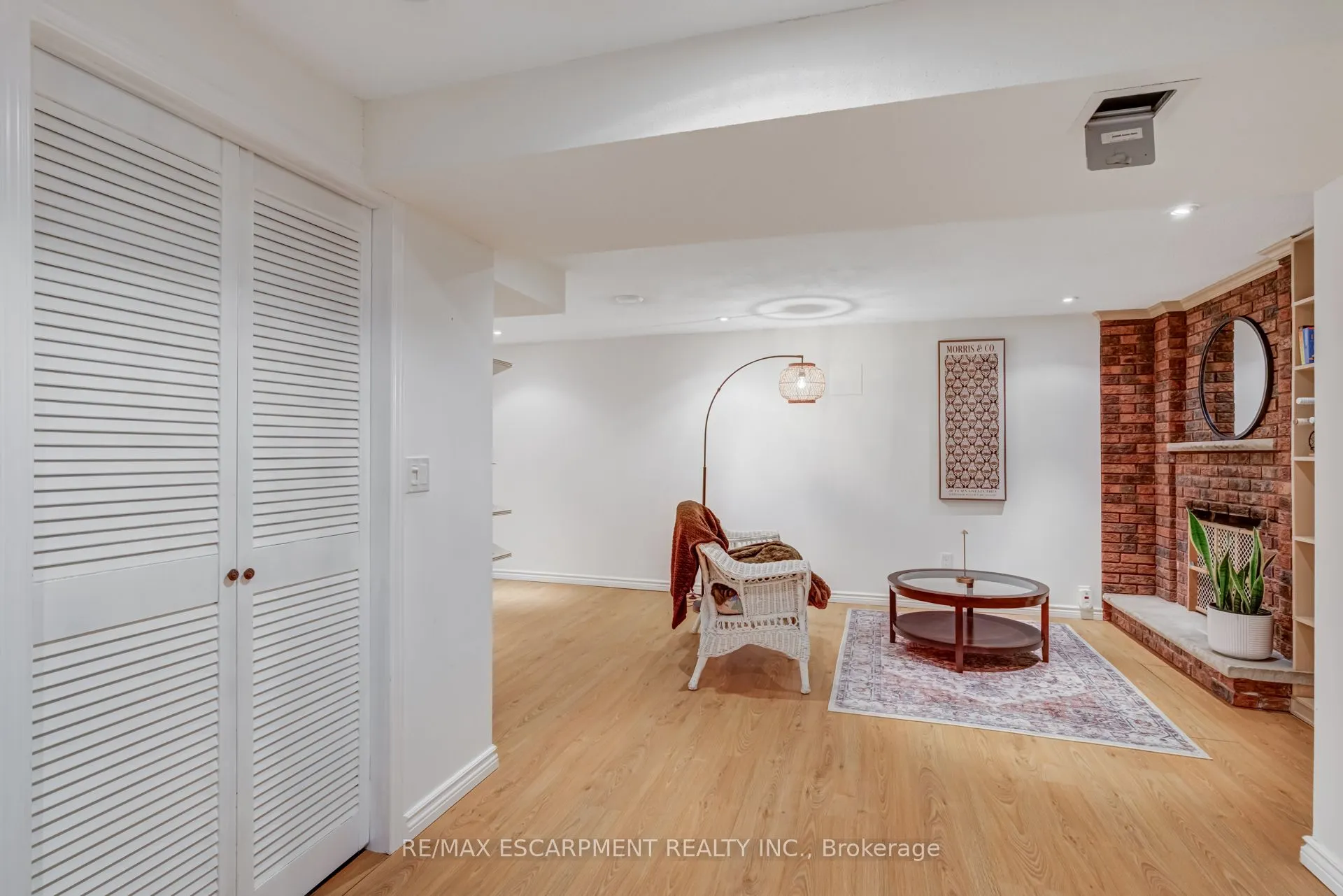 1560 Kerns Road, #5