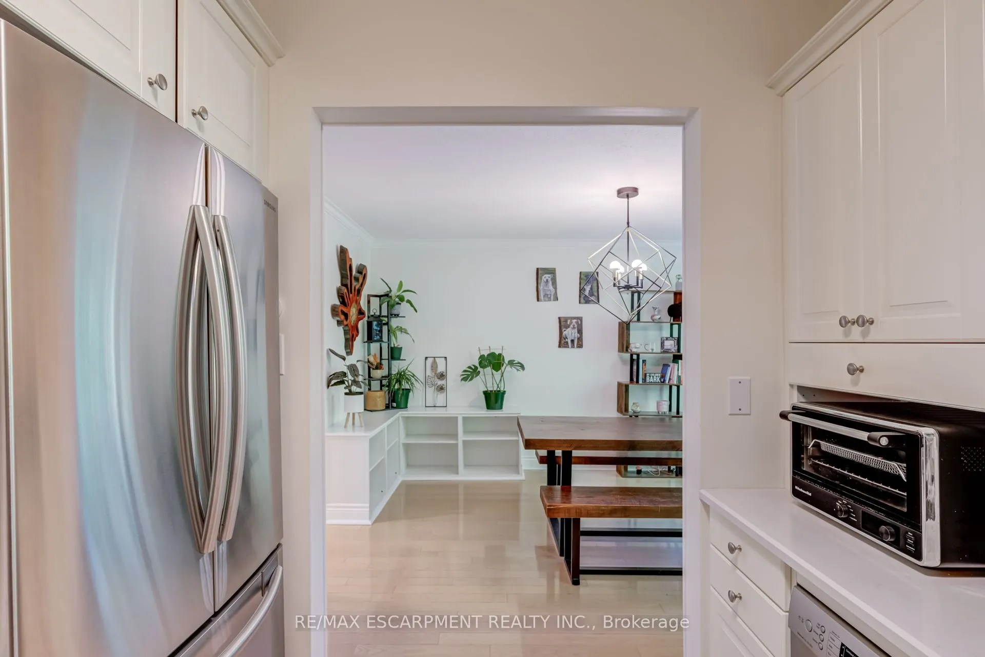 1560 Kerns Road, #5