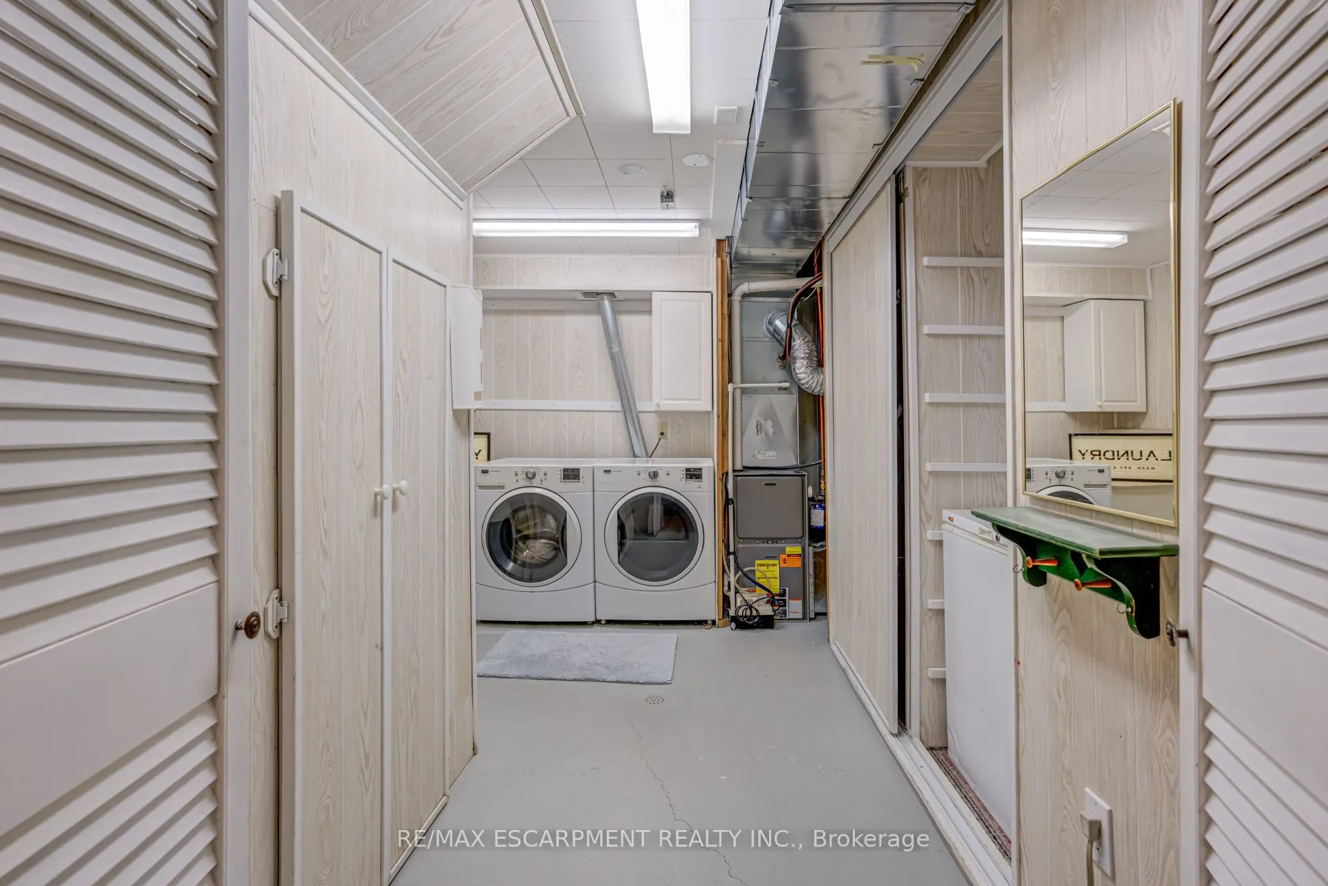 1560 Kerns Road, #5