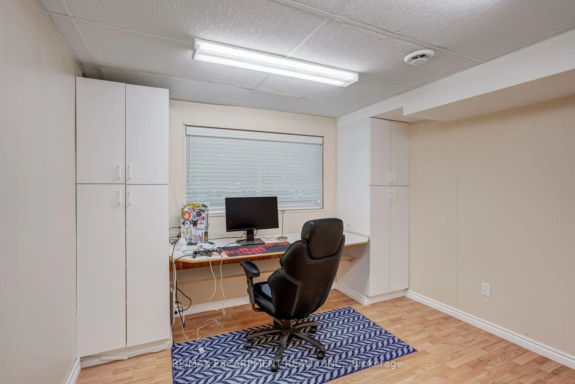 1560 Kerns Road, #5