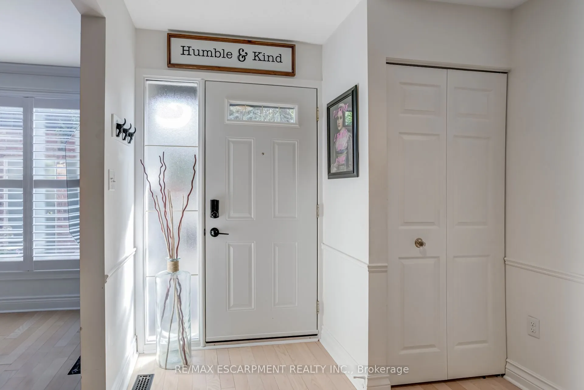1560 Kerns Road, #5