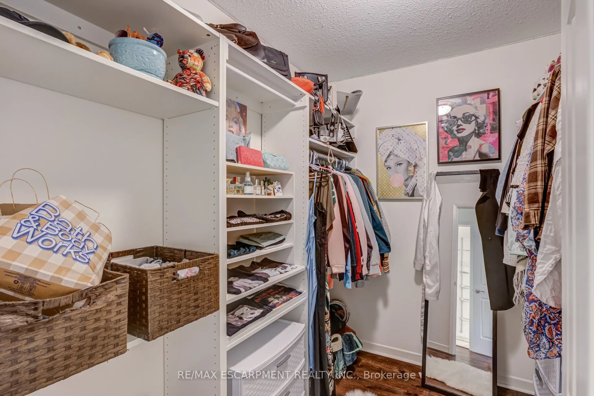 1560 Kerns Road, #5