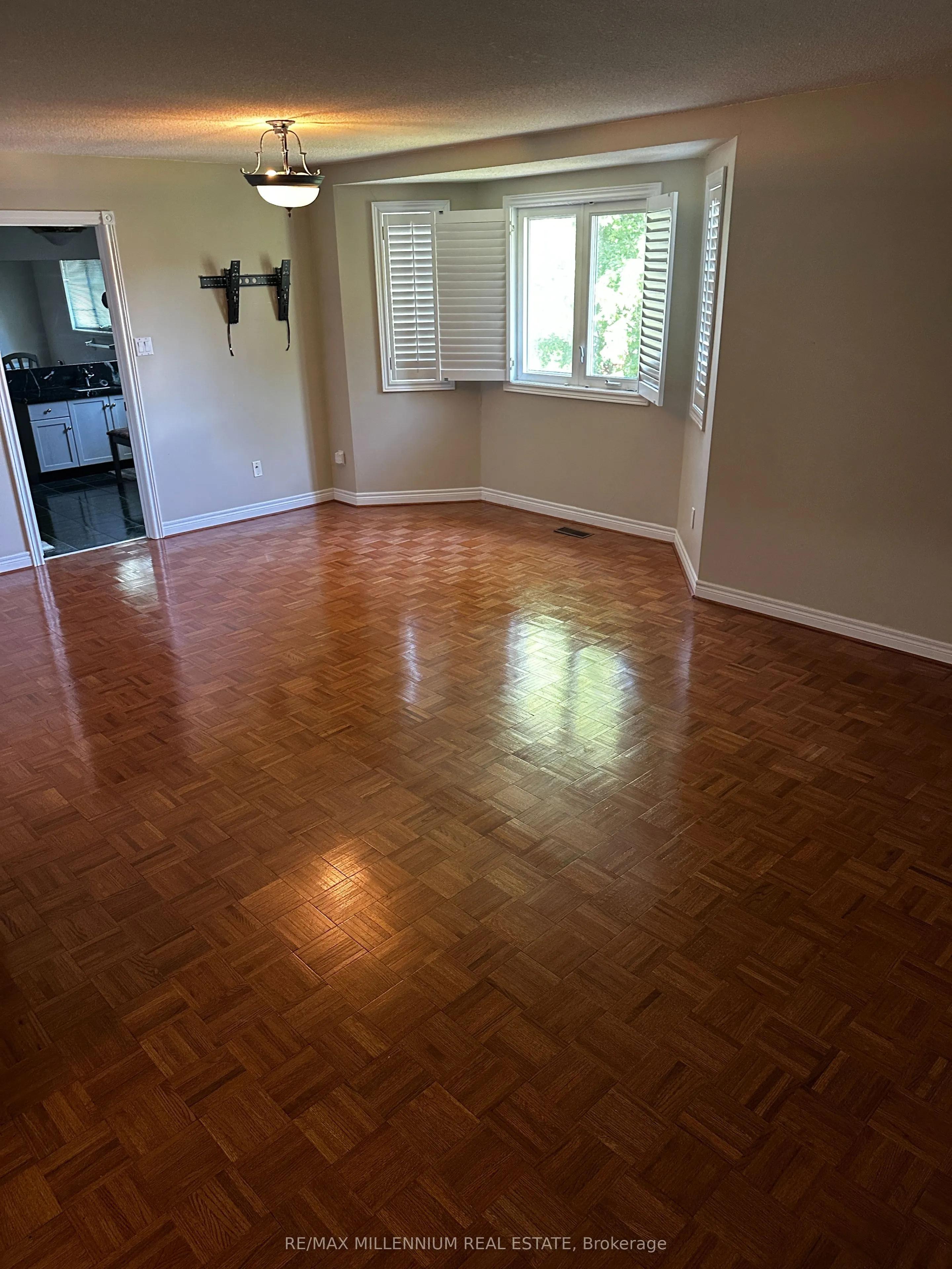 3091 Eden Oak Crescent, #Upper
