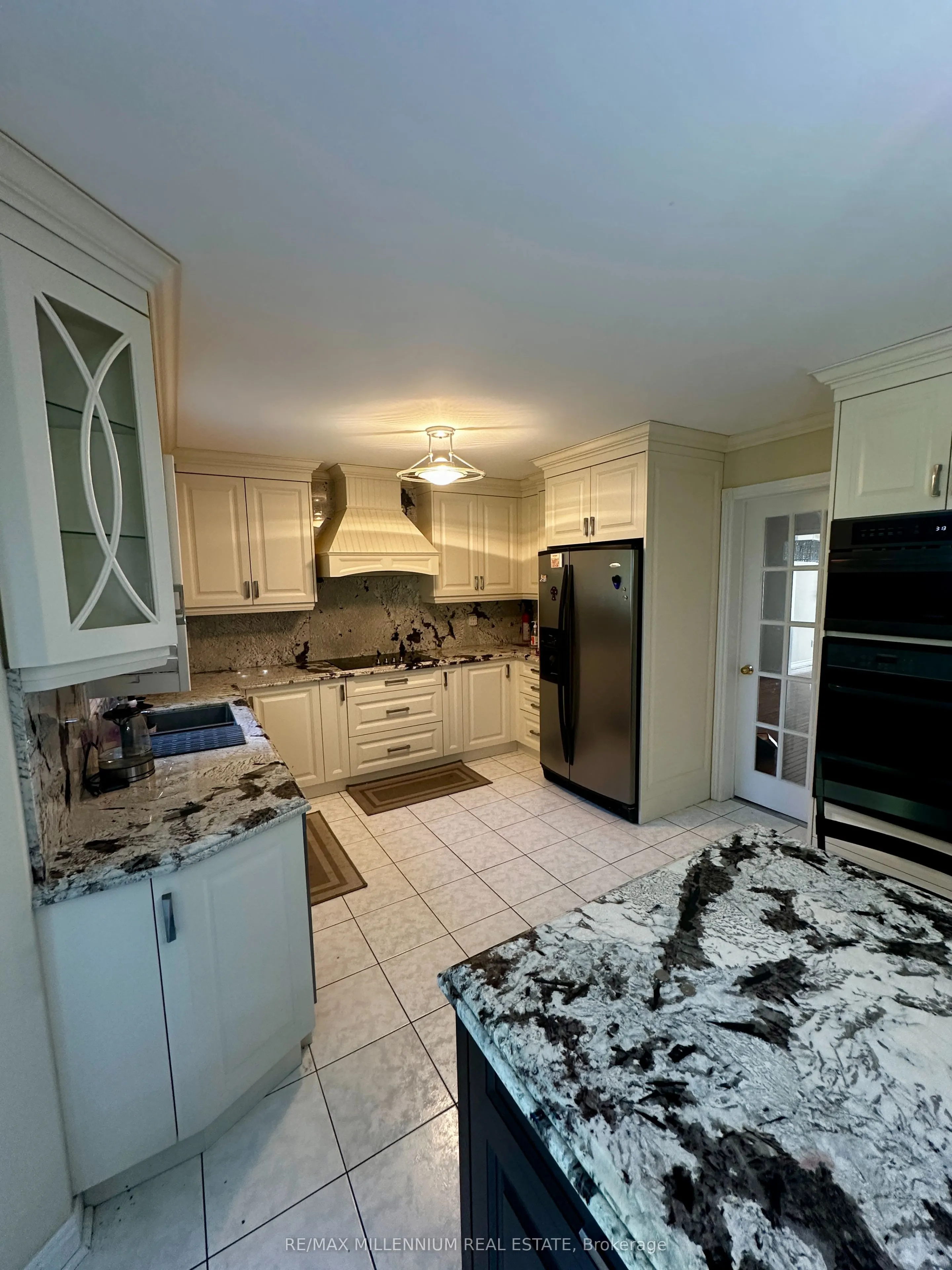 3091 Eden Oak Crescent, #Upper