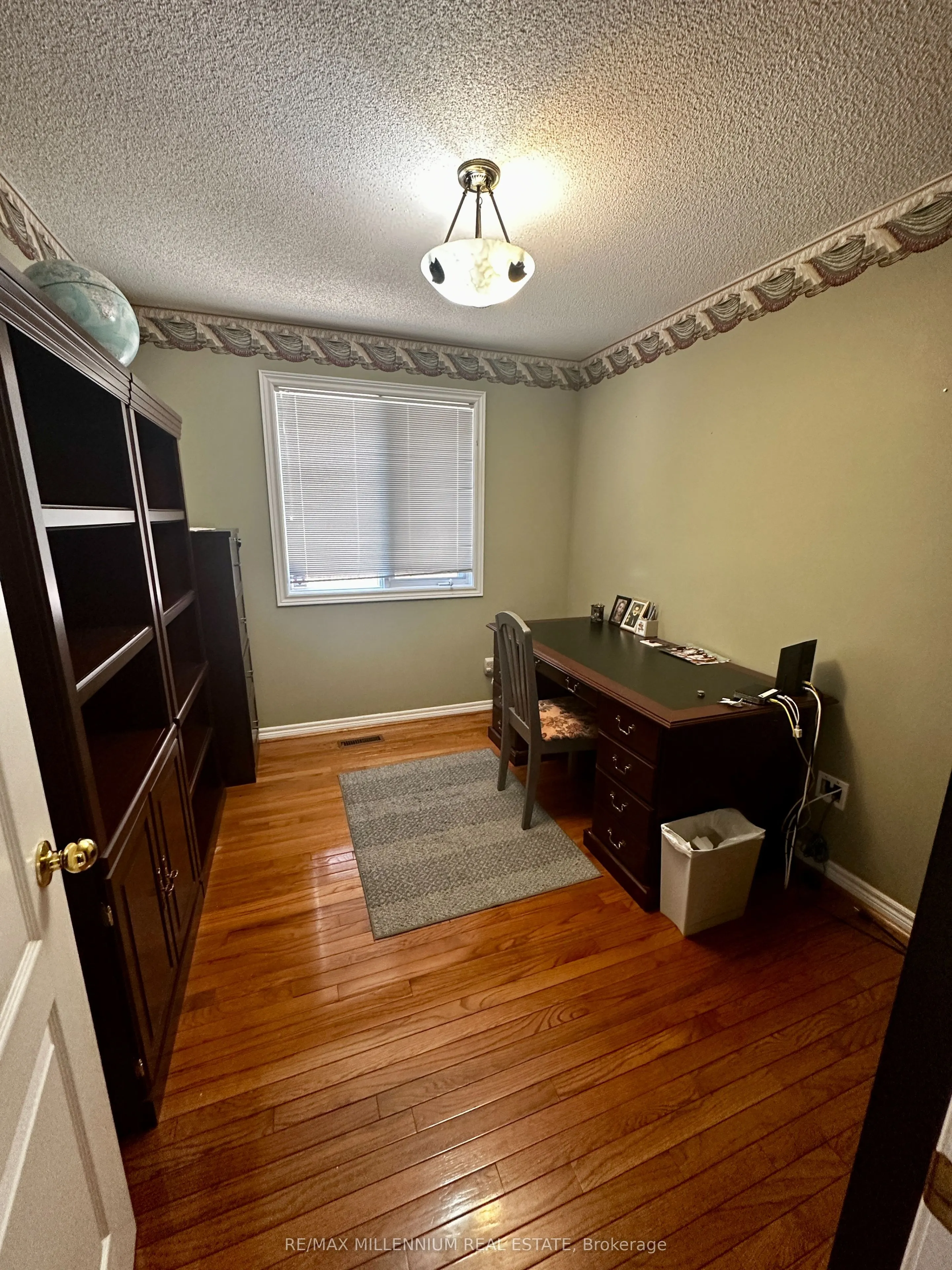 3091 Eden Oak Crescent, #Upper