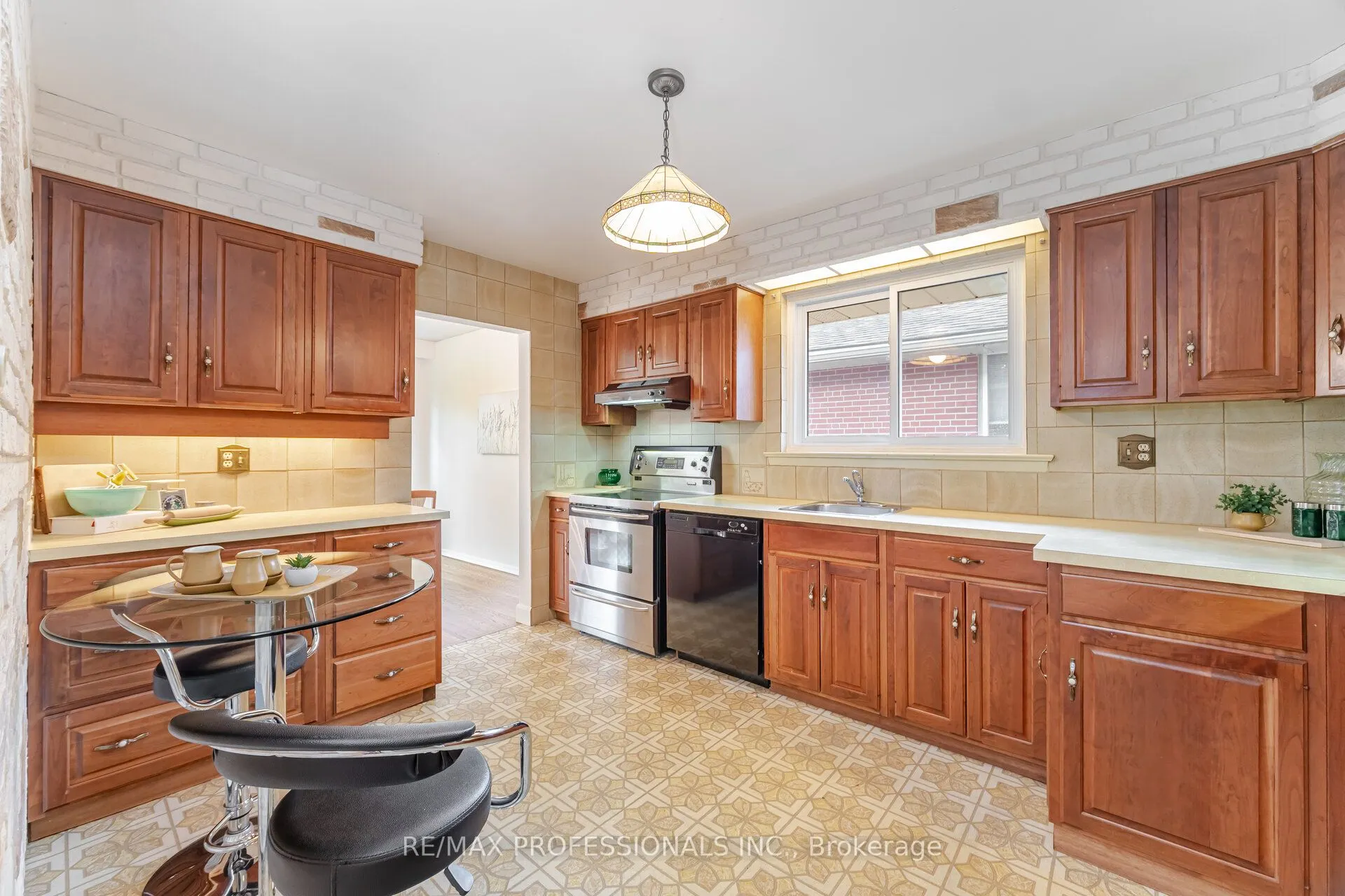 6 Tapley Drive