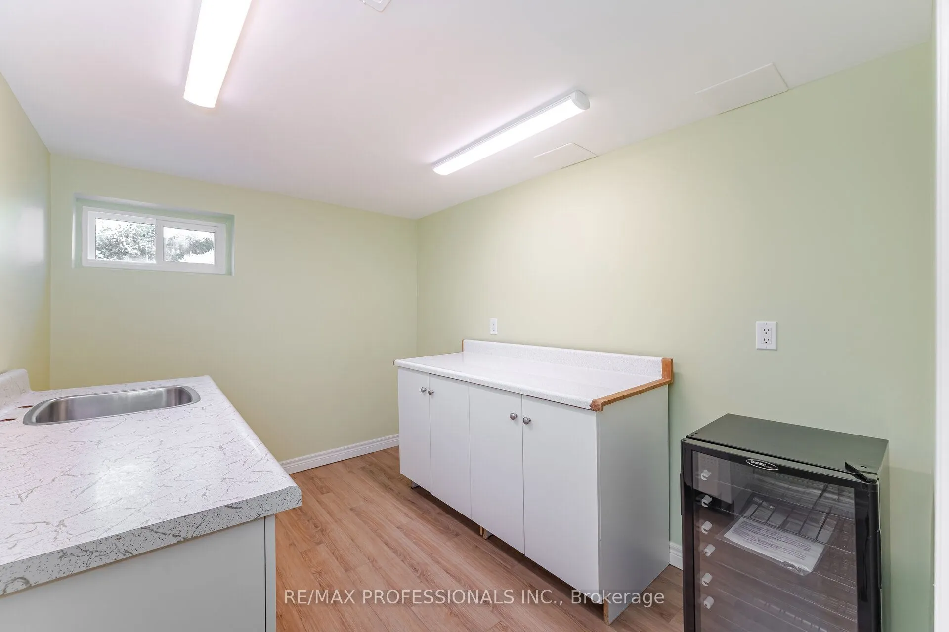 6 Tapley Drive