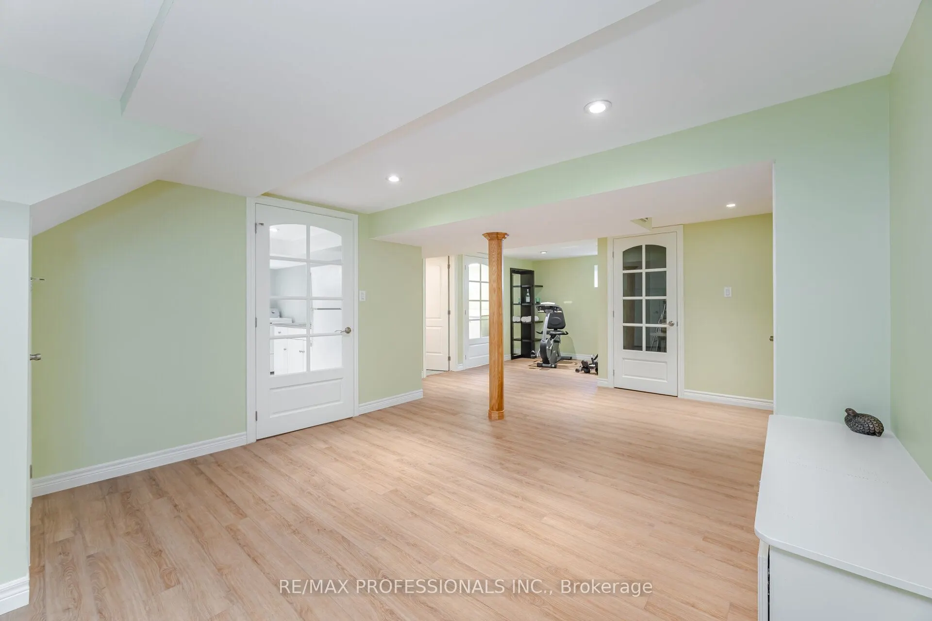 6 Tapley Drive