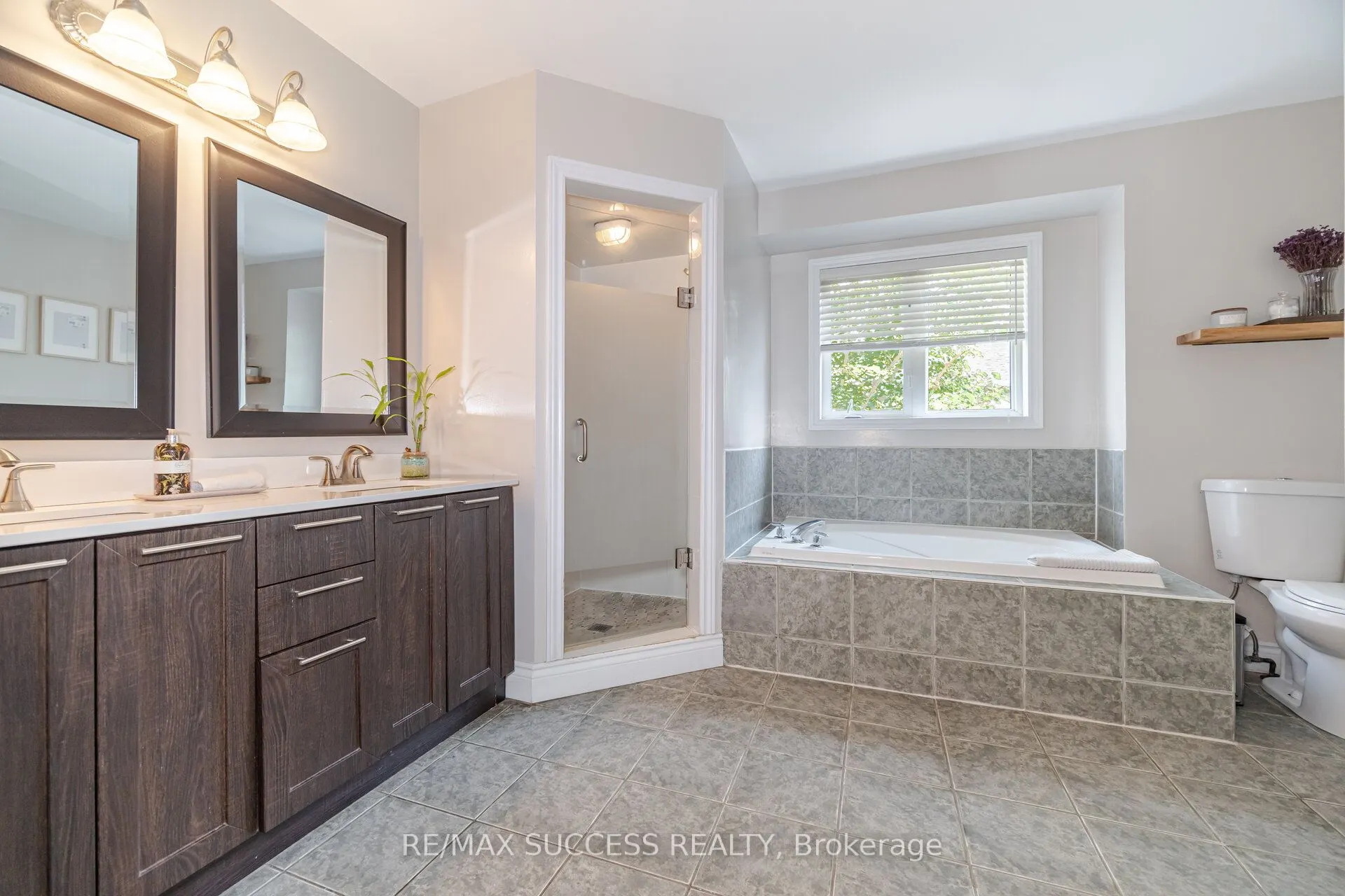 19 Sawston Circle