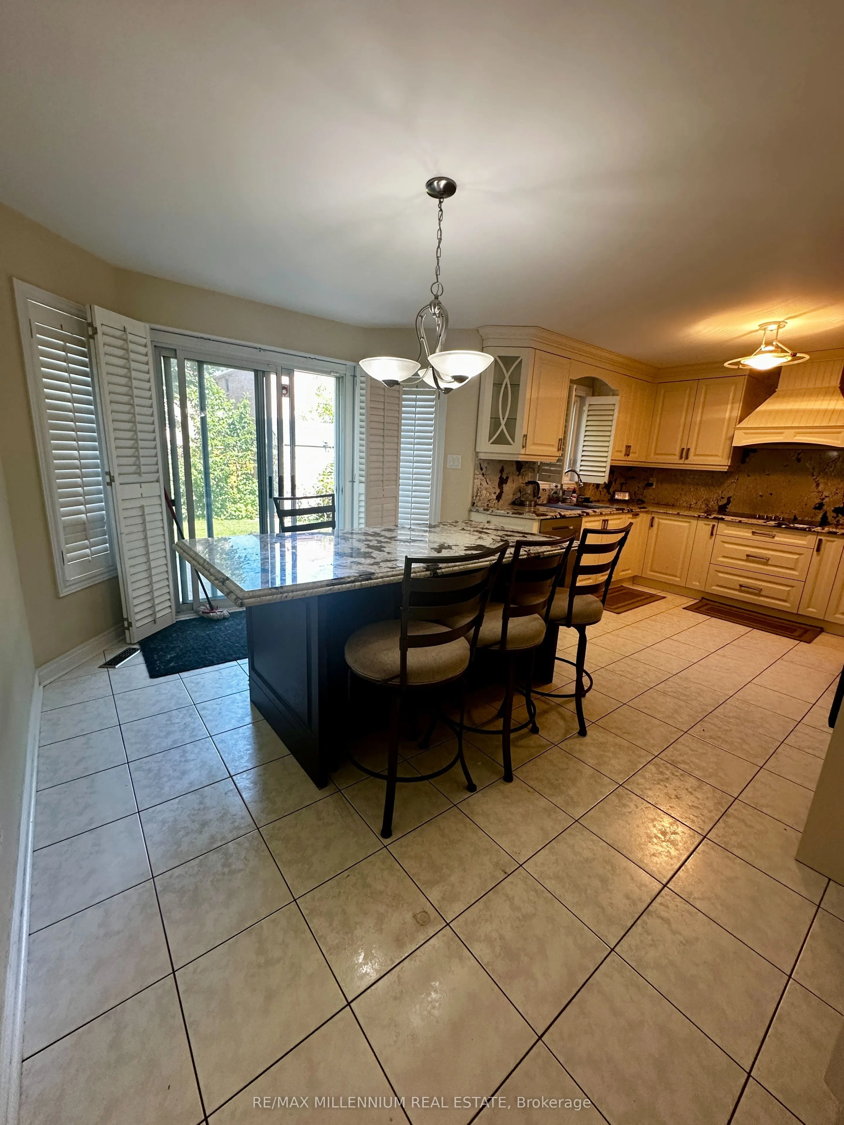 3091 Eden Oak Crescent