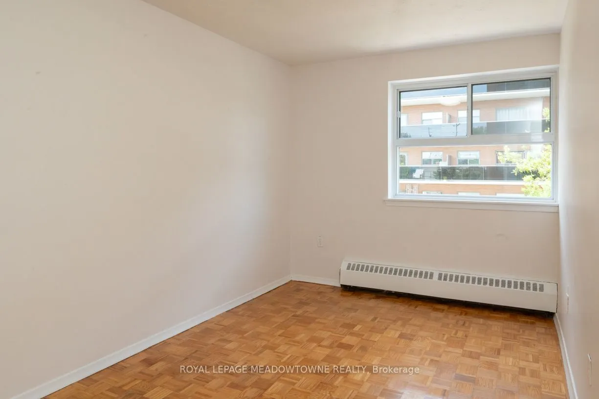 1017 Seneca Avenue, #707
