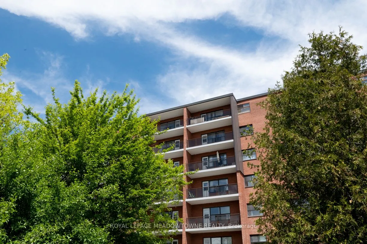 1017 Seneca Avenue, #405