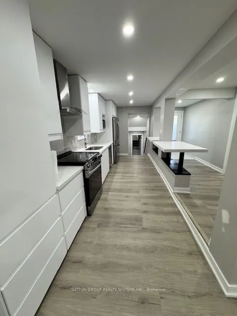 4425 Curia Crescent, #Lower