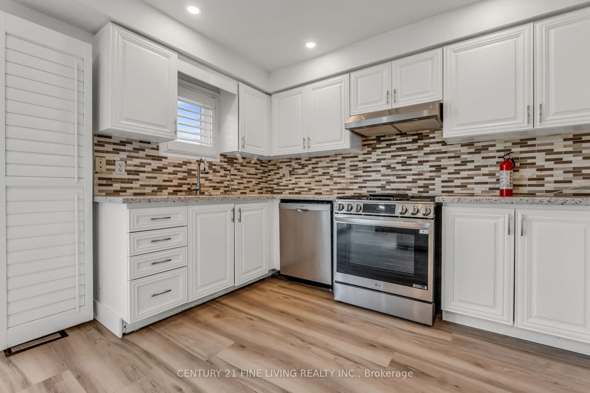 6571 Alderwood Trail
