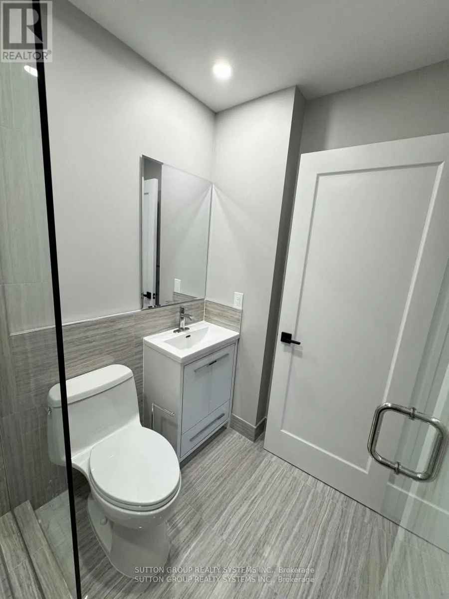 4425 Curia Crescent, #Upper