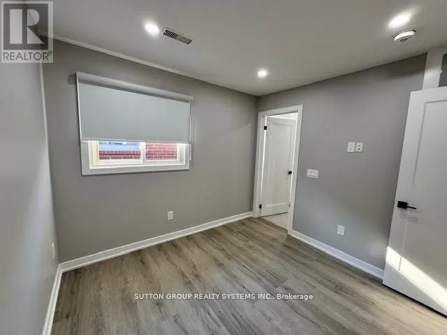 4425 Curia Crescent, #Upper