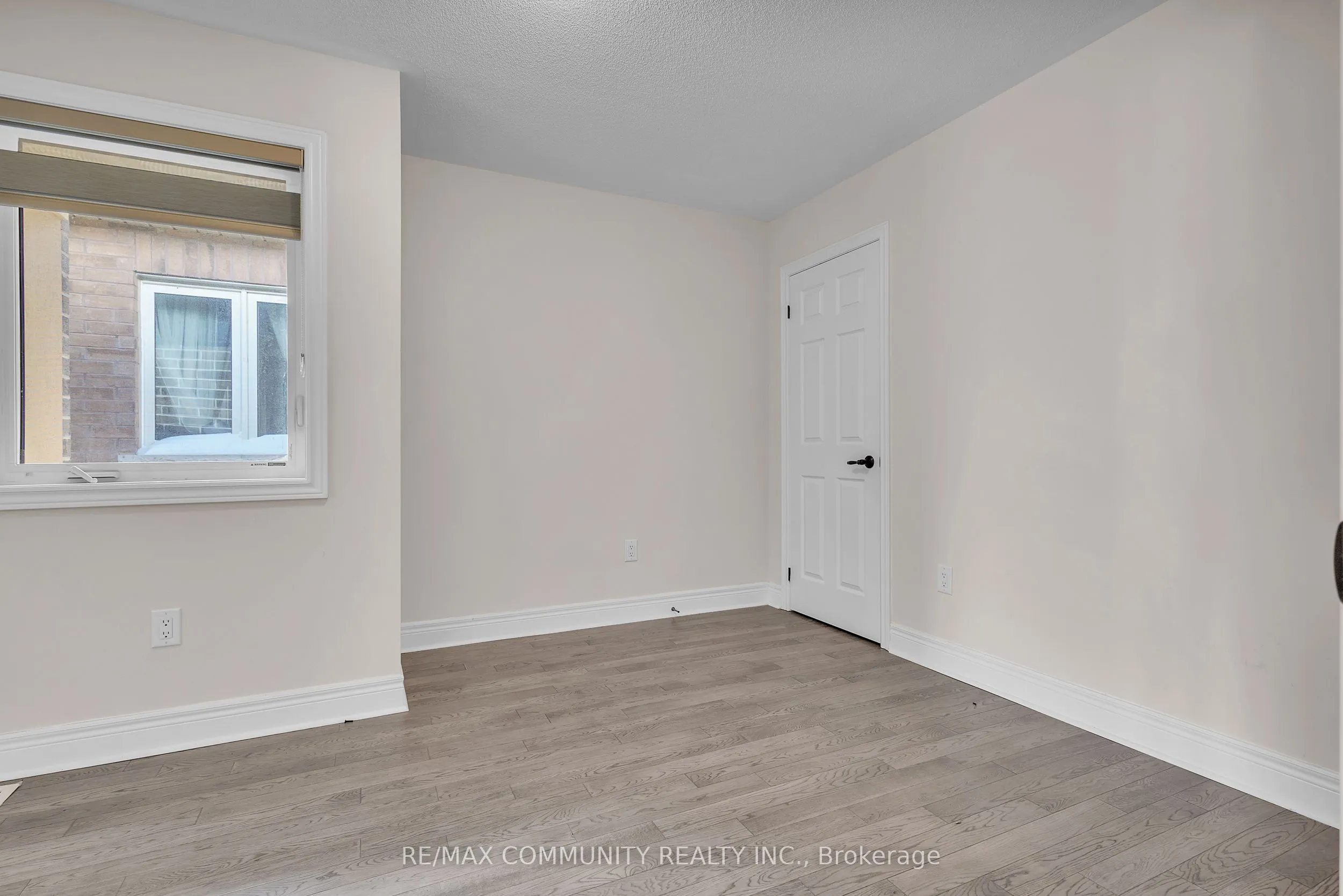 18 Walworth Street S