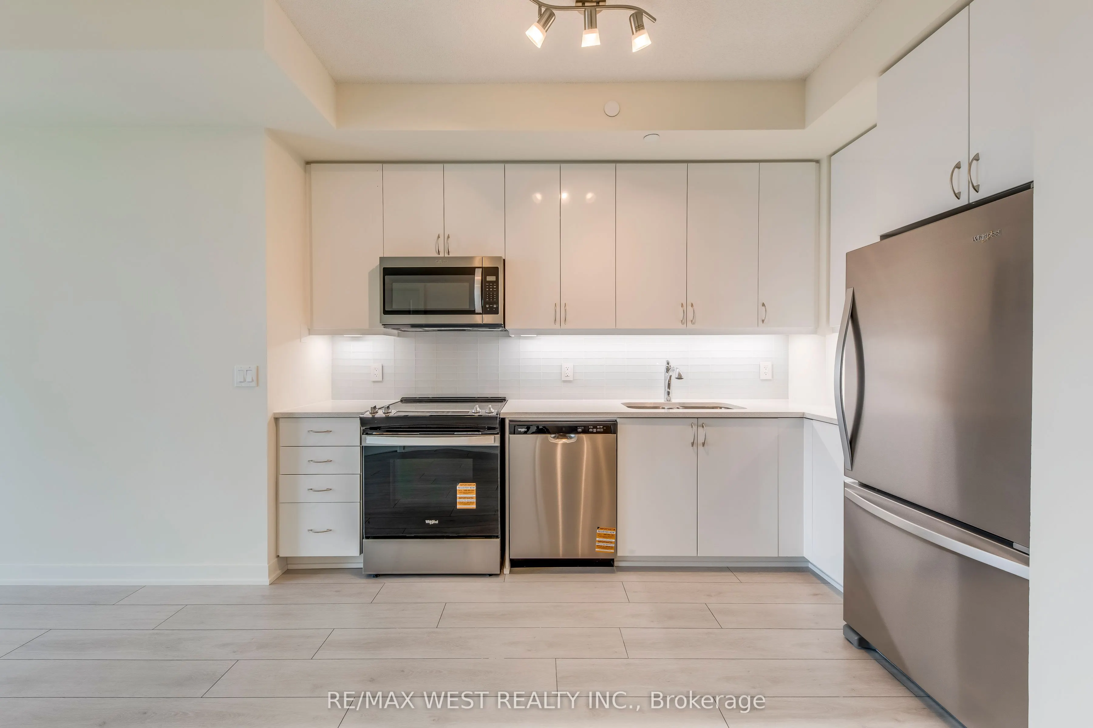38 Annie Craig Drive, #2203