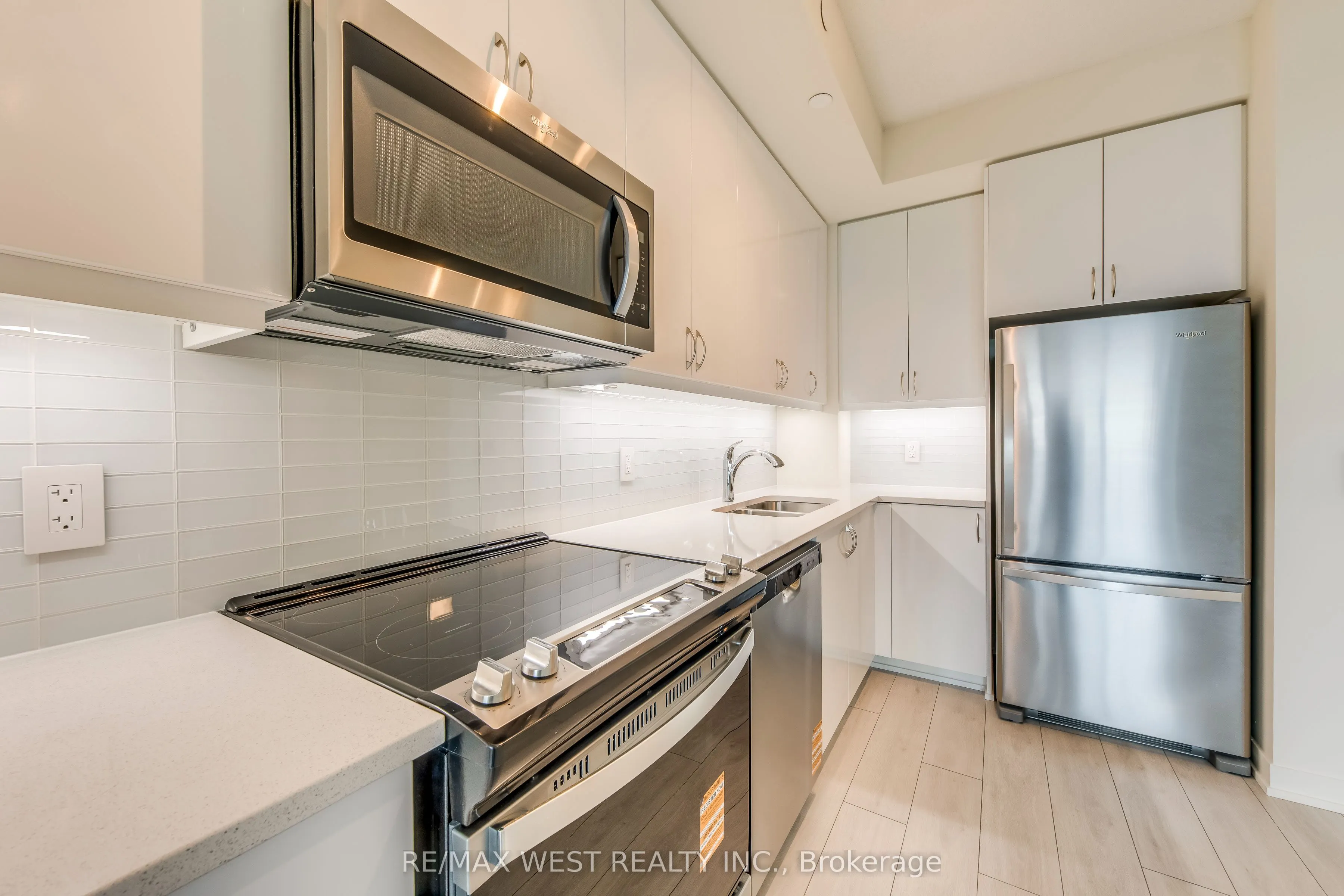 38 Annie Craig Drive, #2203