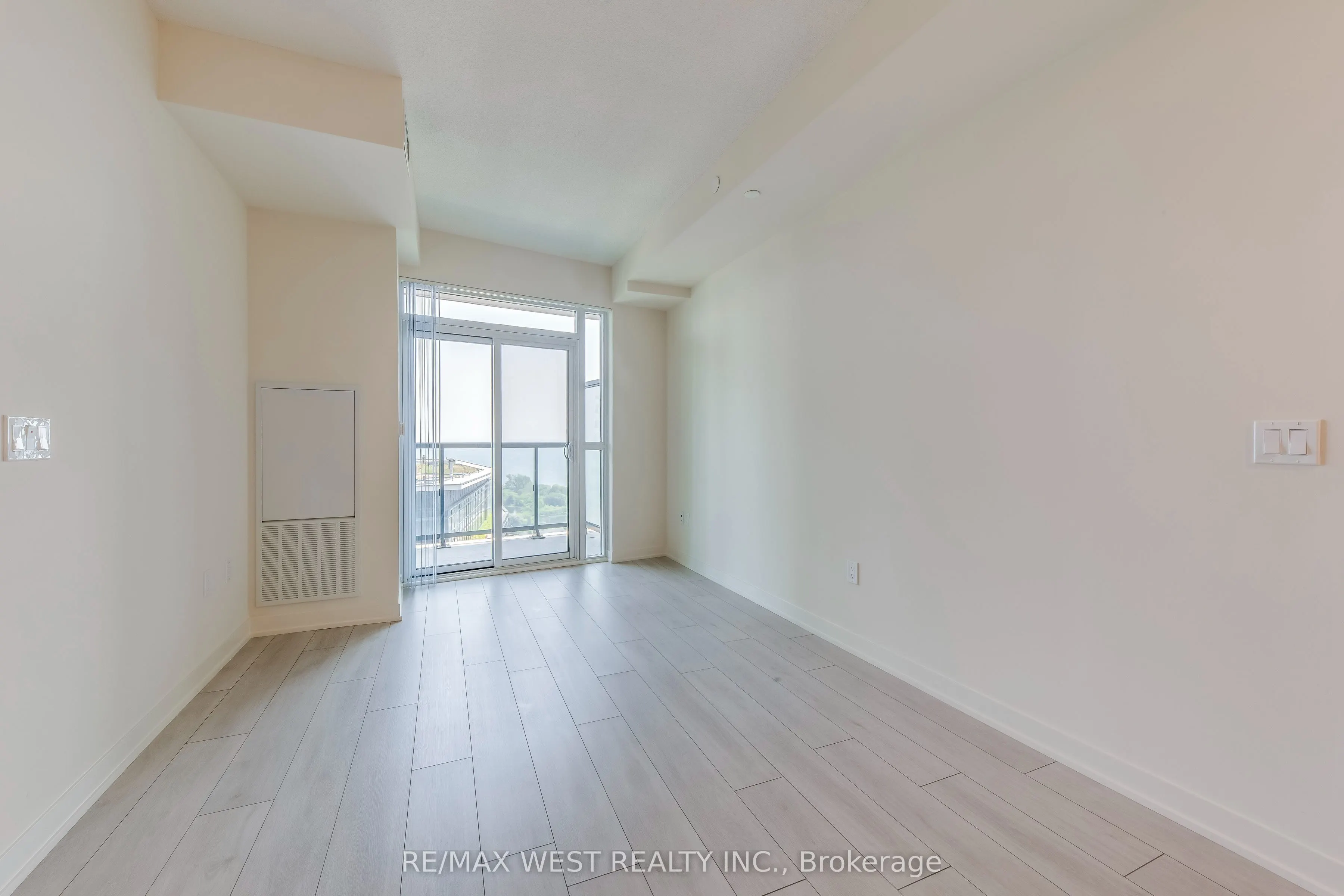 38 Annie Craig Drive, #2203