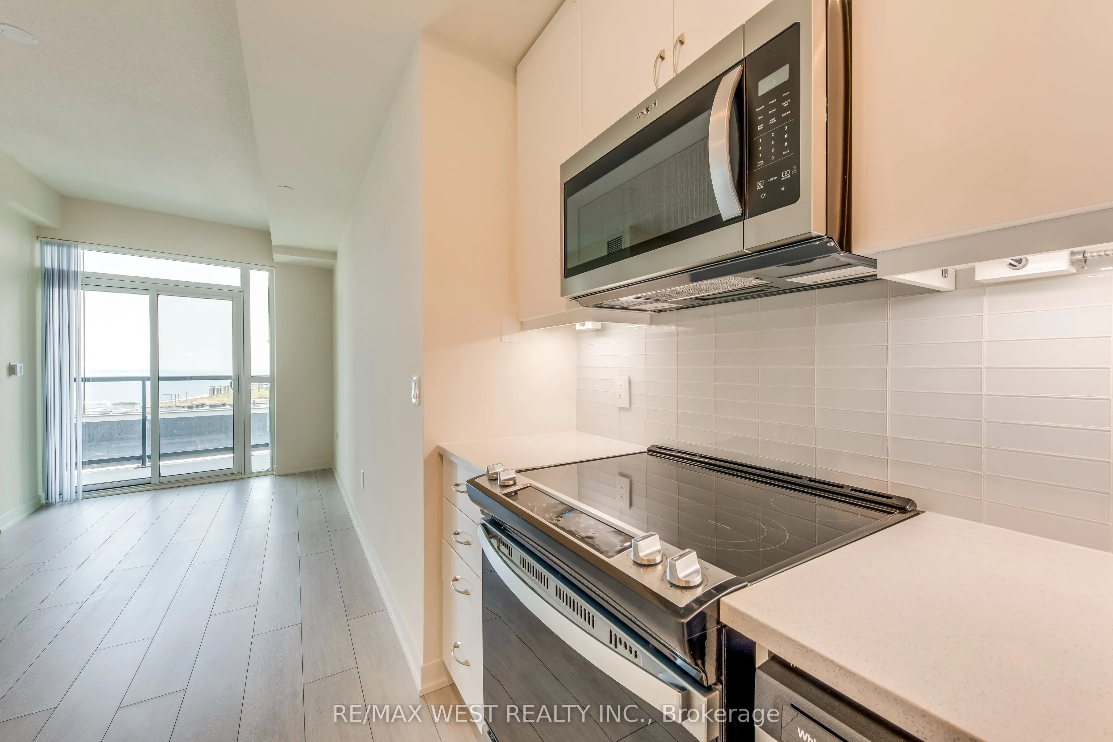 38 Annie Craig Drive, #2203
