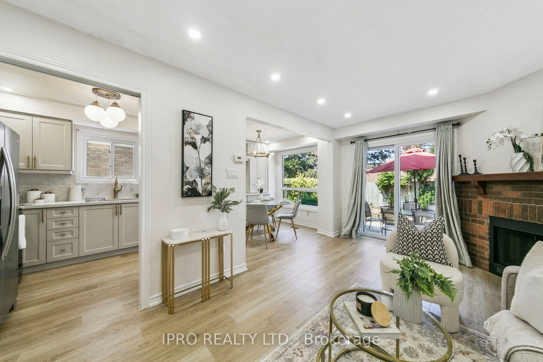 3455 Caplan Crescent, #3