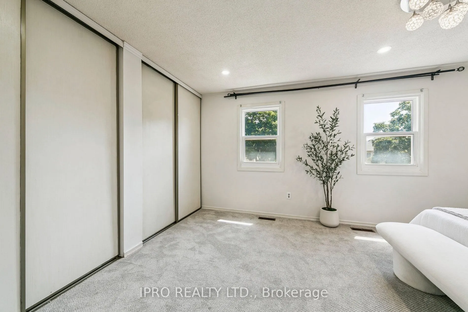 3455 Caplan Crescent, #3