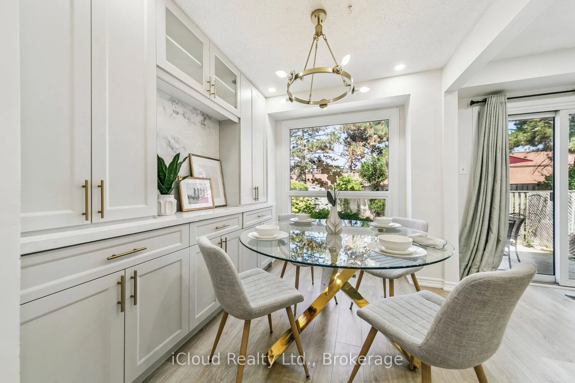 3455 Caplan Crescent, #3