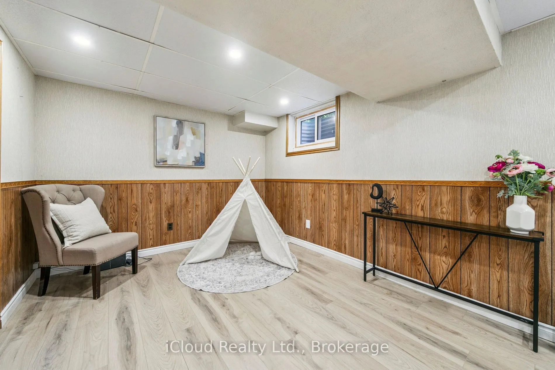 3455 Caplan Crescent, #3