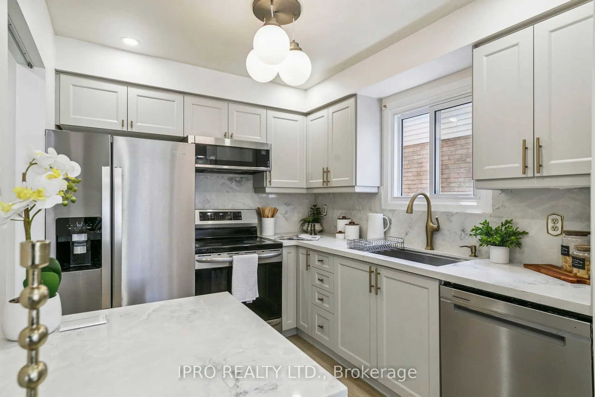 3455 Caplan Crescent, #3