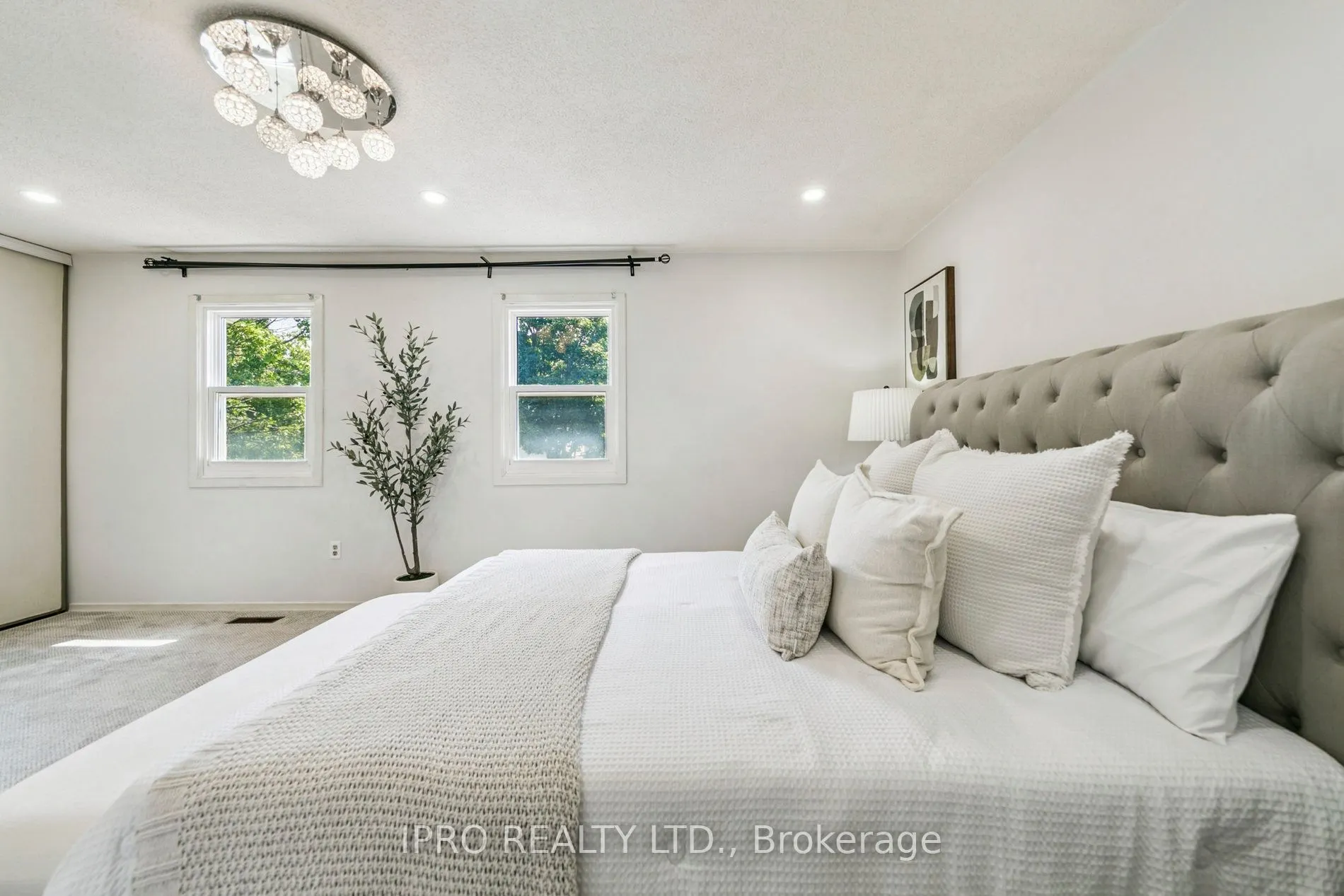 3455 Caplan Crescent, #3