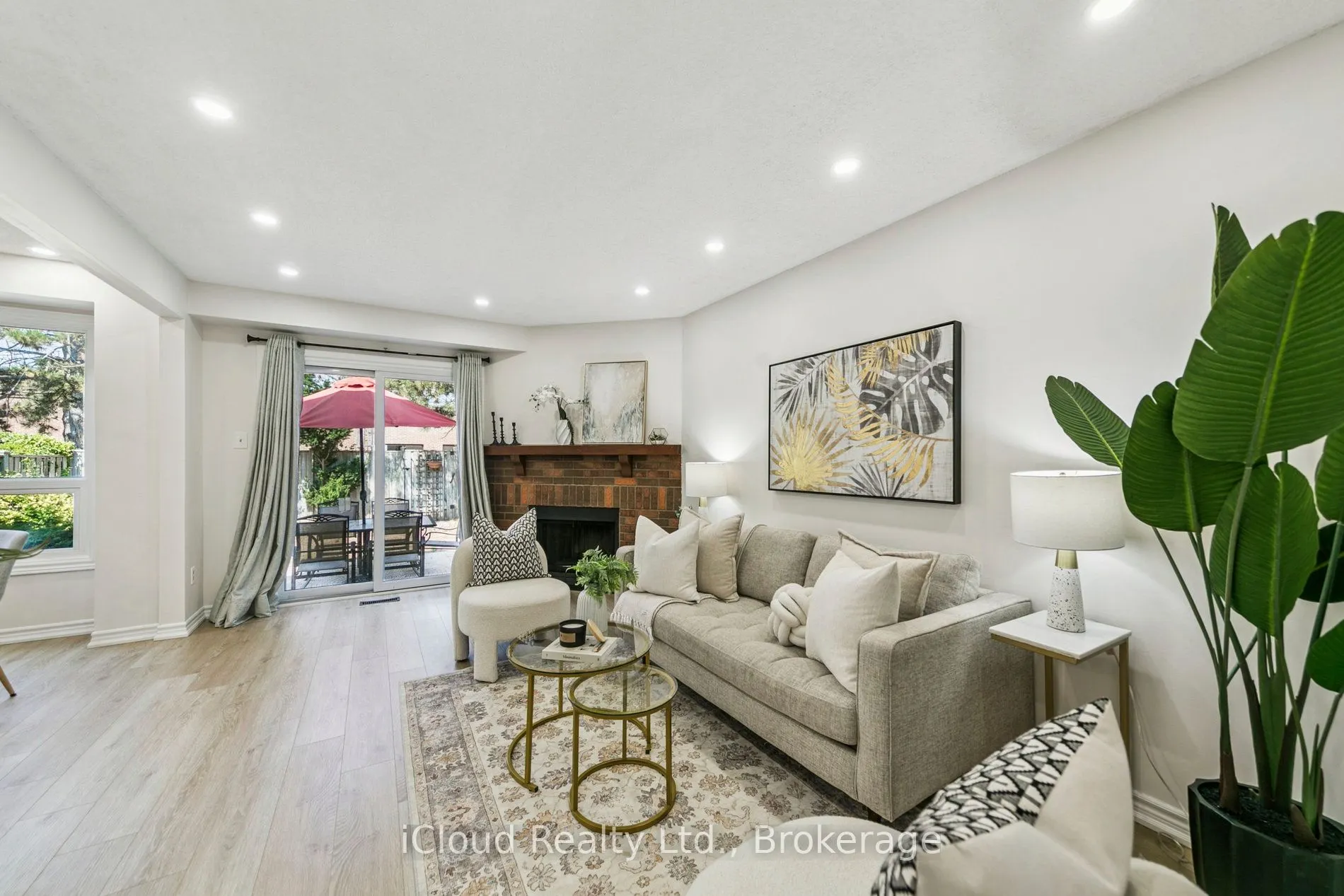 3455 Caplan Crescent, #3