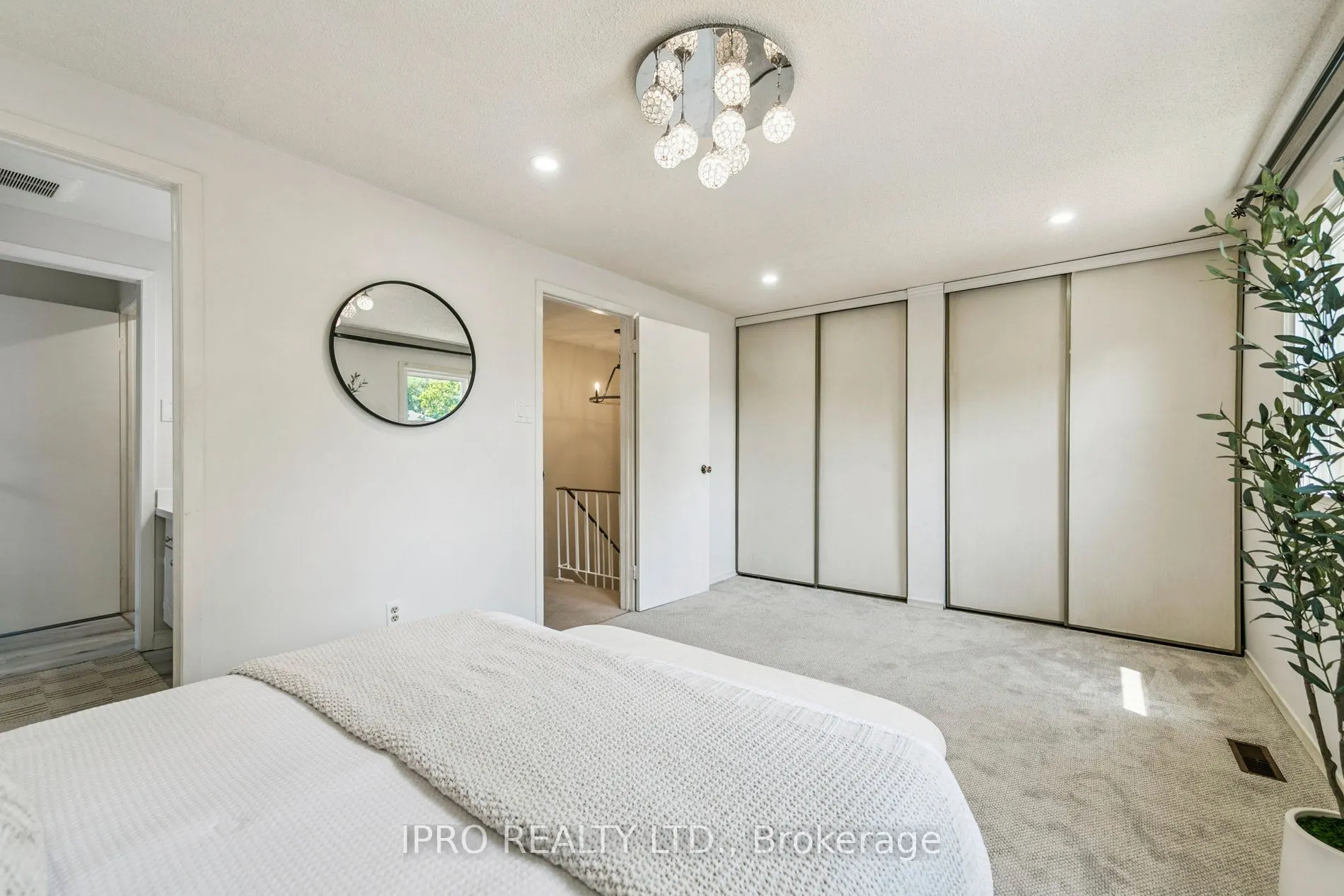 3455 Caplan Crescent, #3